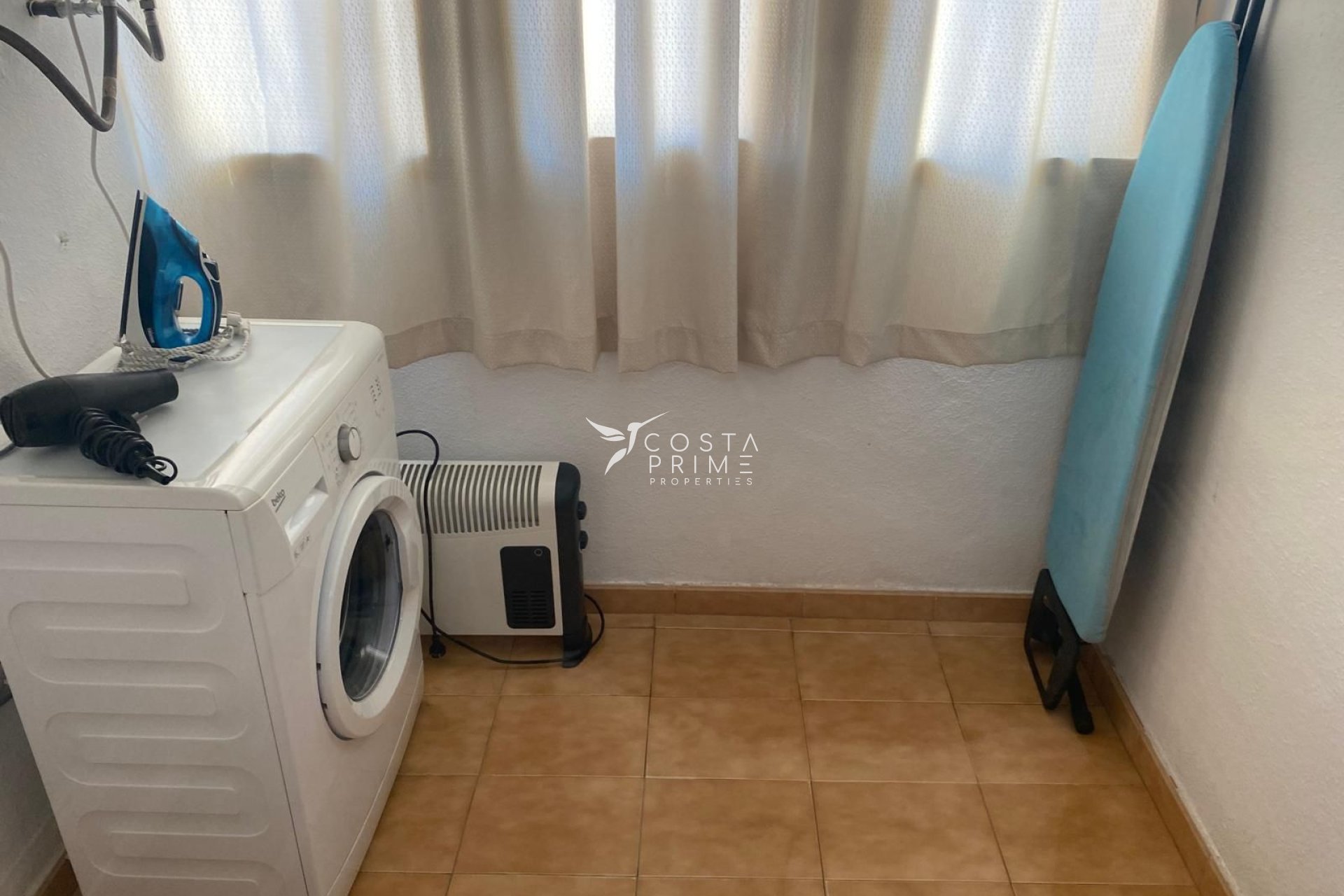 Resale - Apartment / Flat - Benidorm