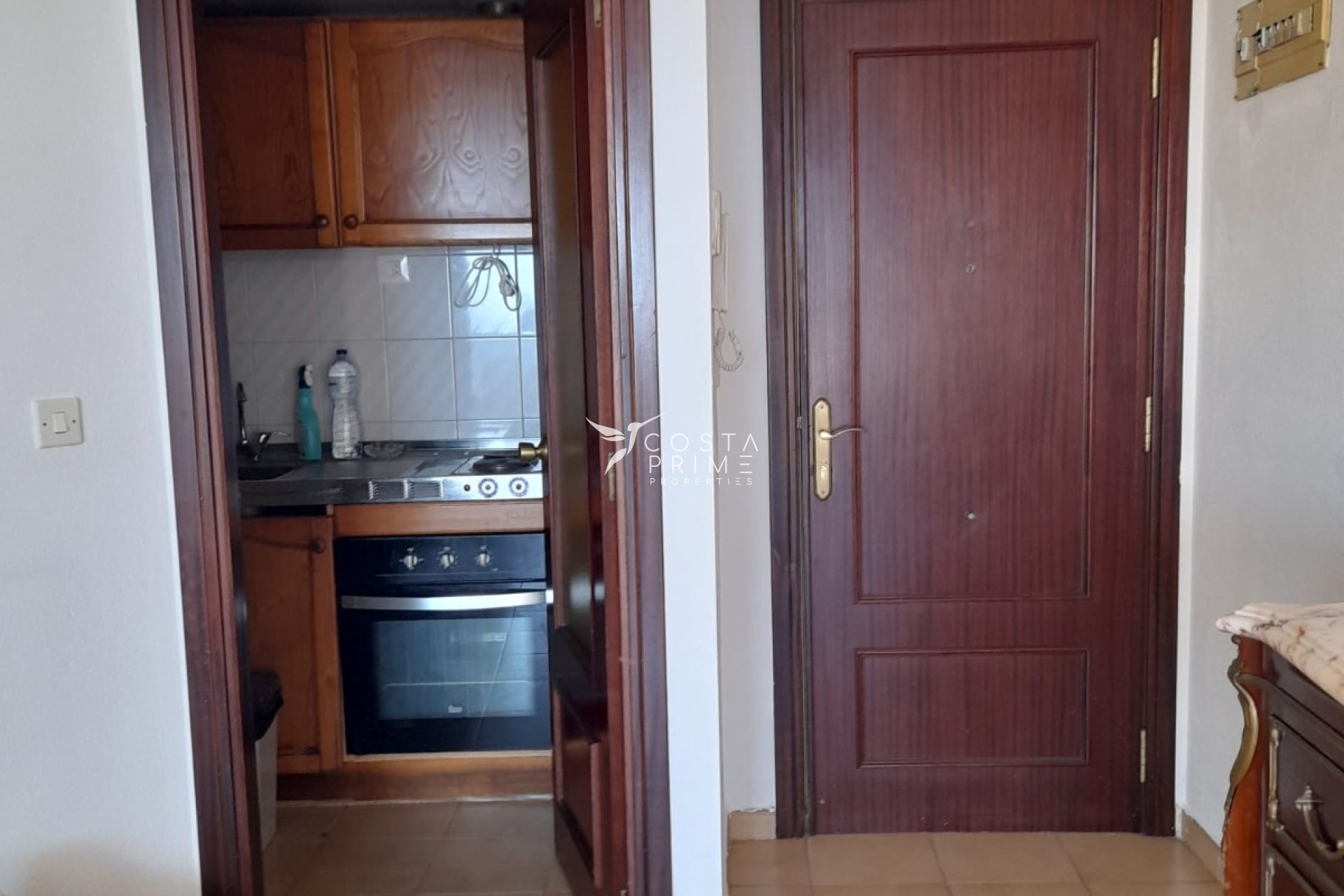 Resale - Apartment / Flat - Benidorm