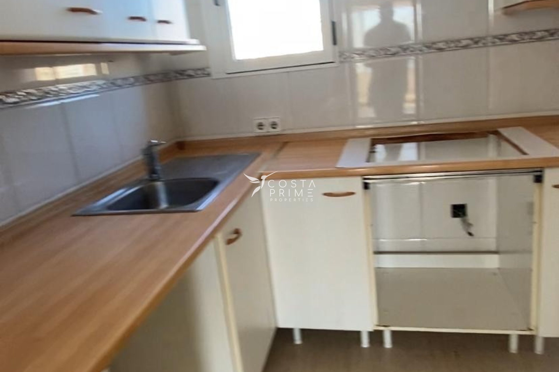 Resale - Apartment / Flat - Benidorm