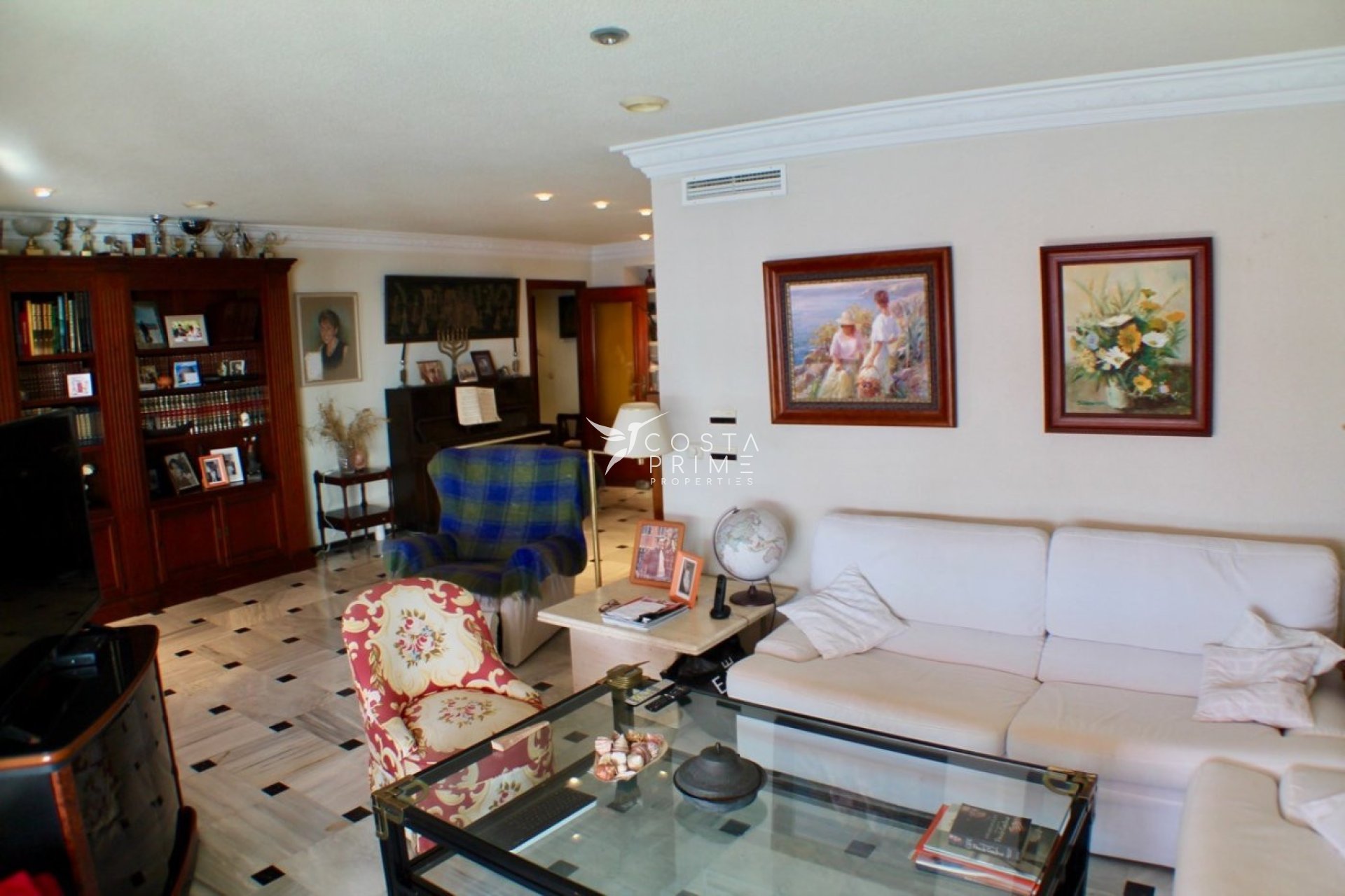 Resale - Apartment / Flat - Benidorm