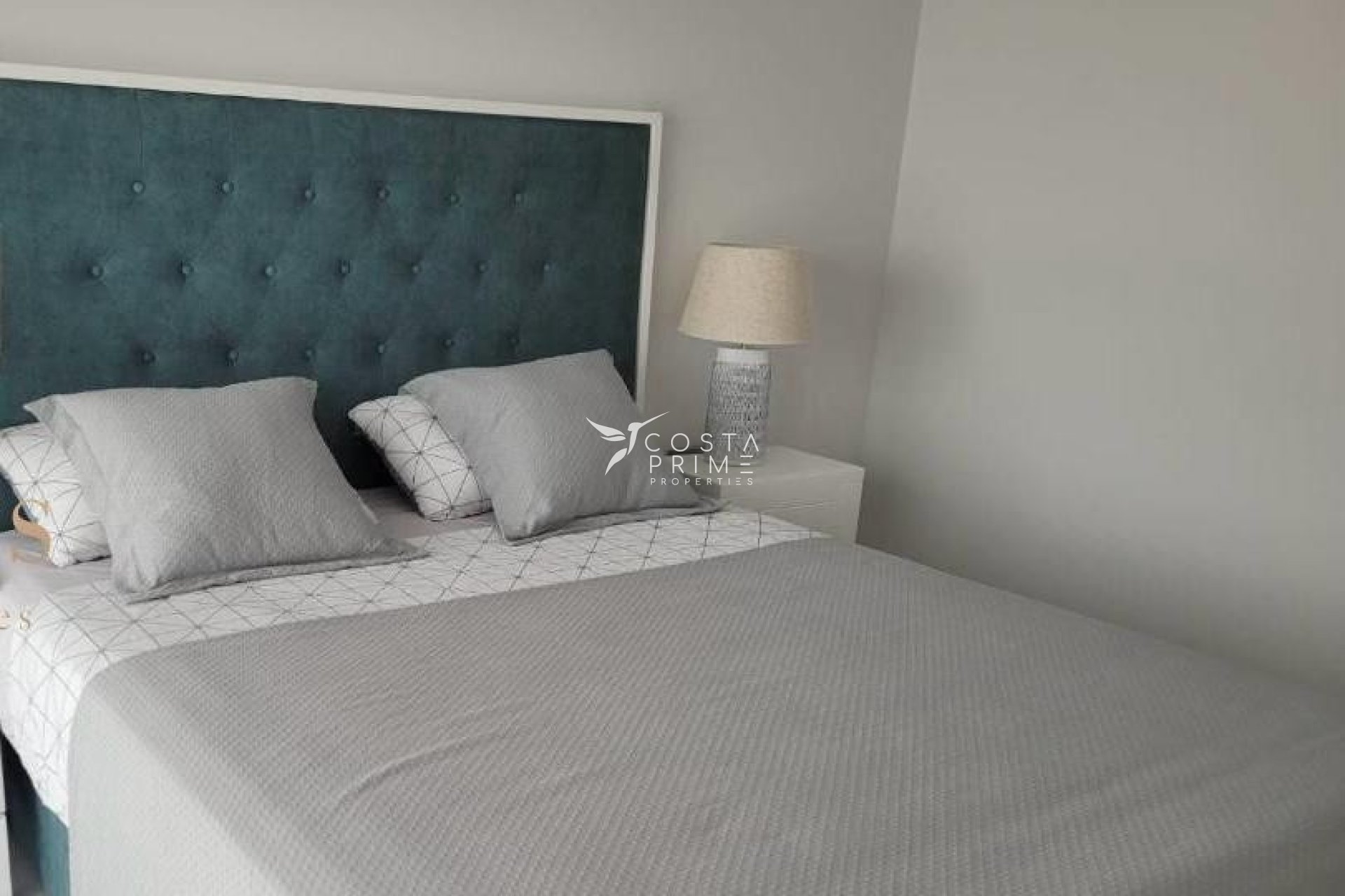 Resale - Apartment / Flat - Benidorm