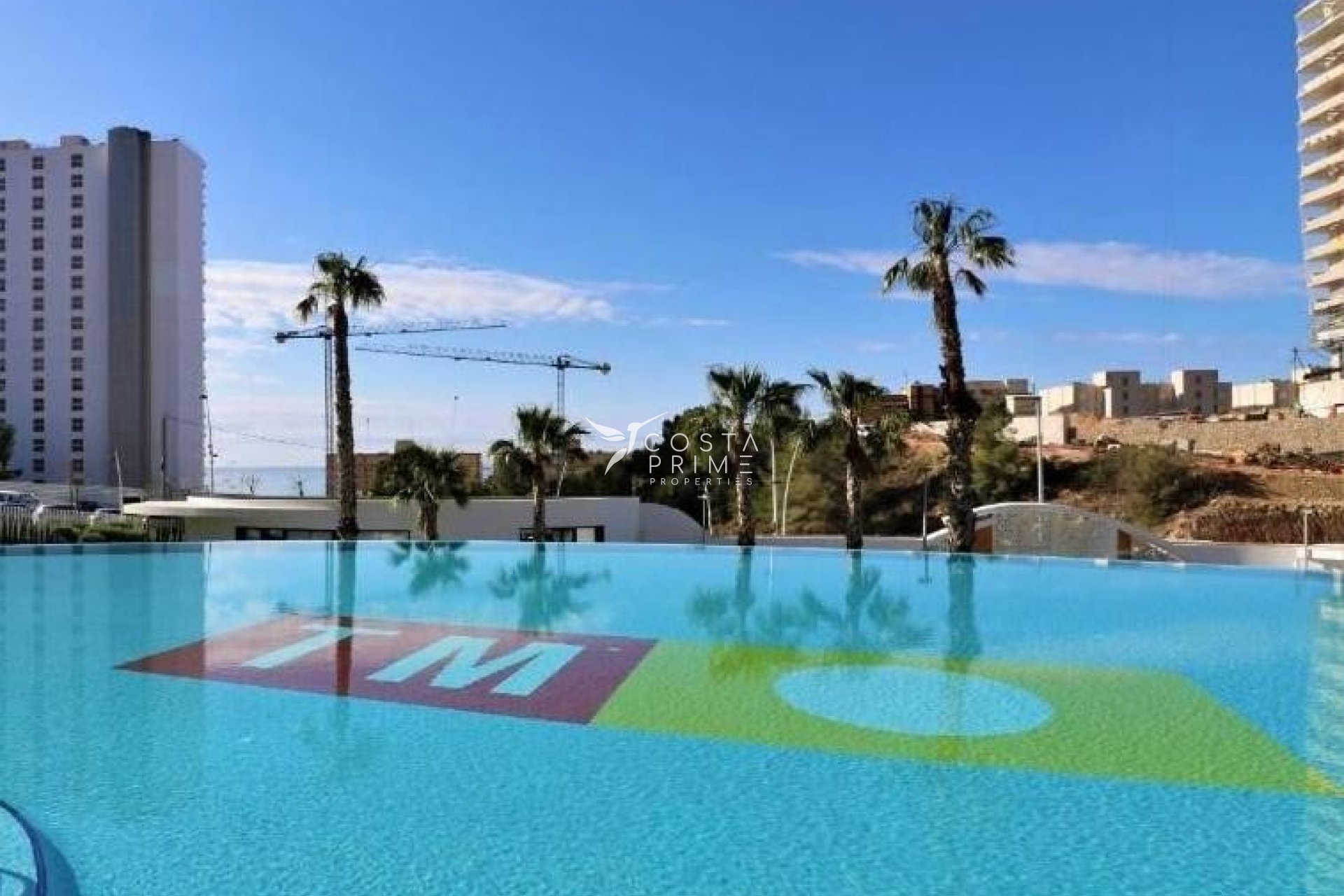 Resale - Apartment / Flat - Benidorm