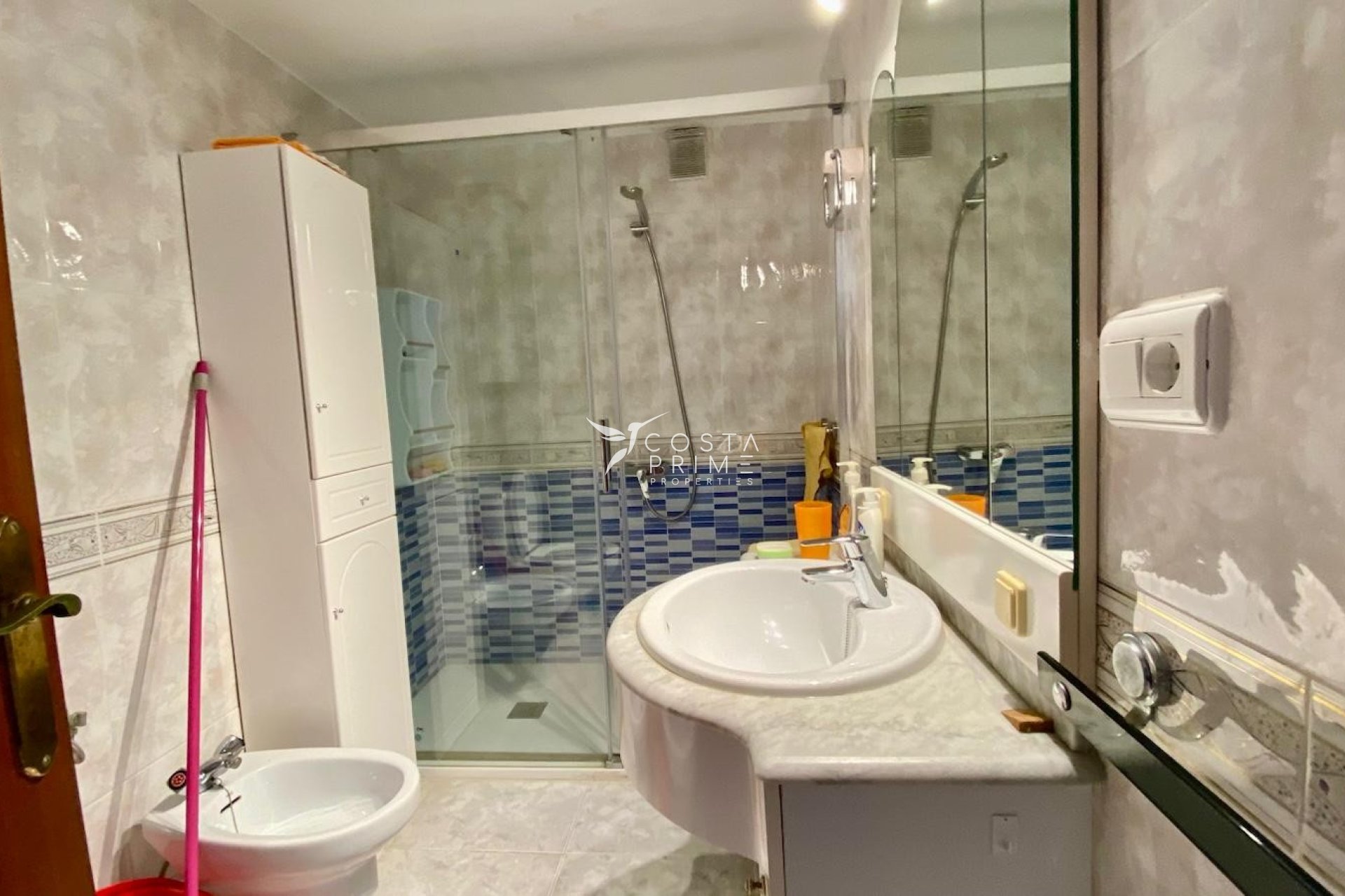 Resale - Apartment / Flat - Benidorm