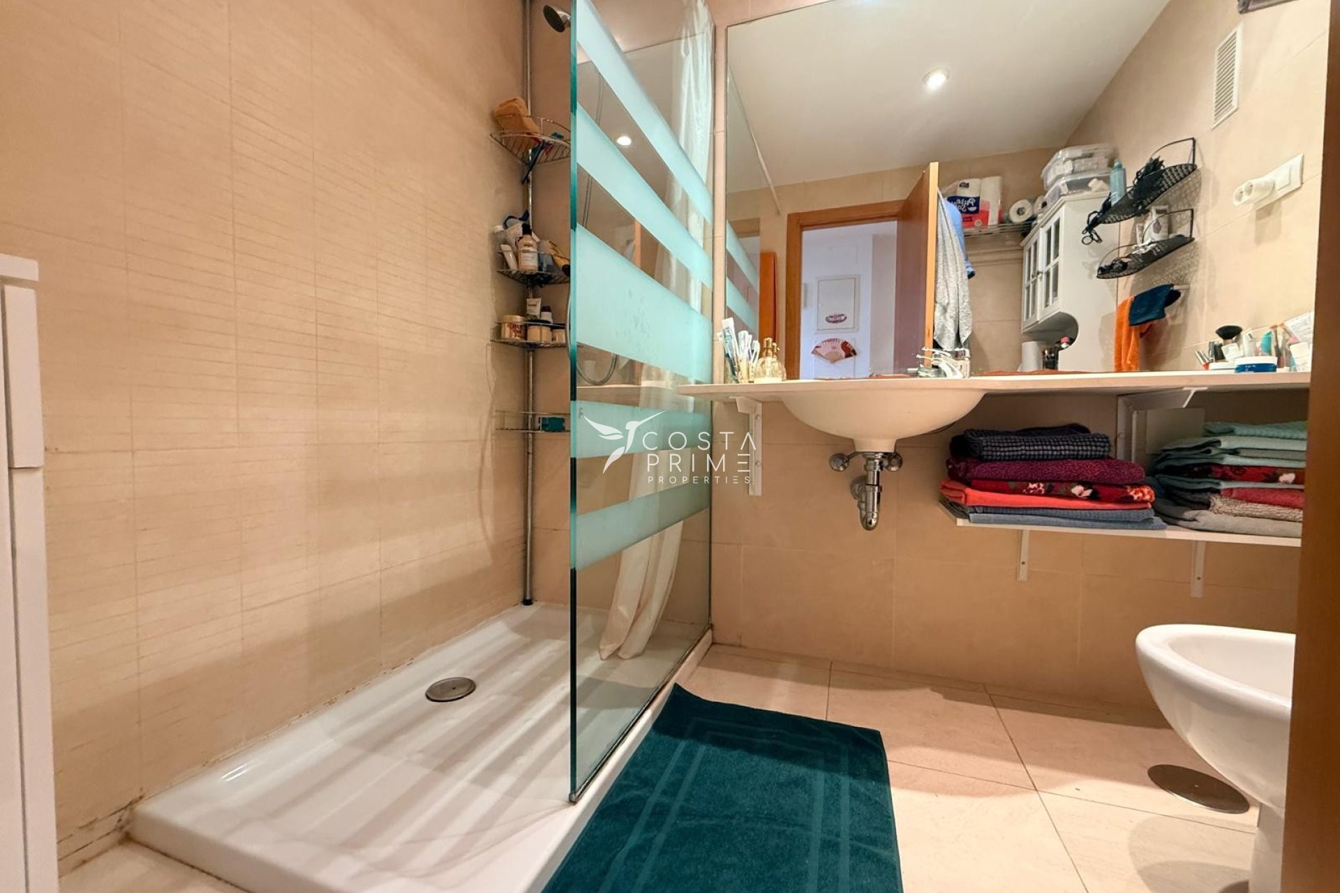 Resale - Apartment / Flat - Benidorm