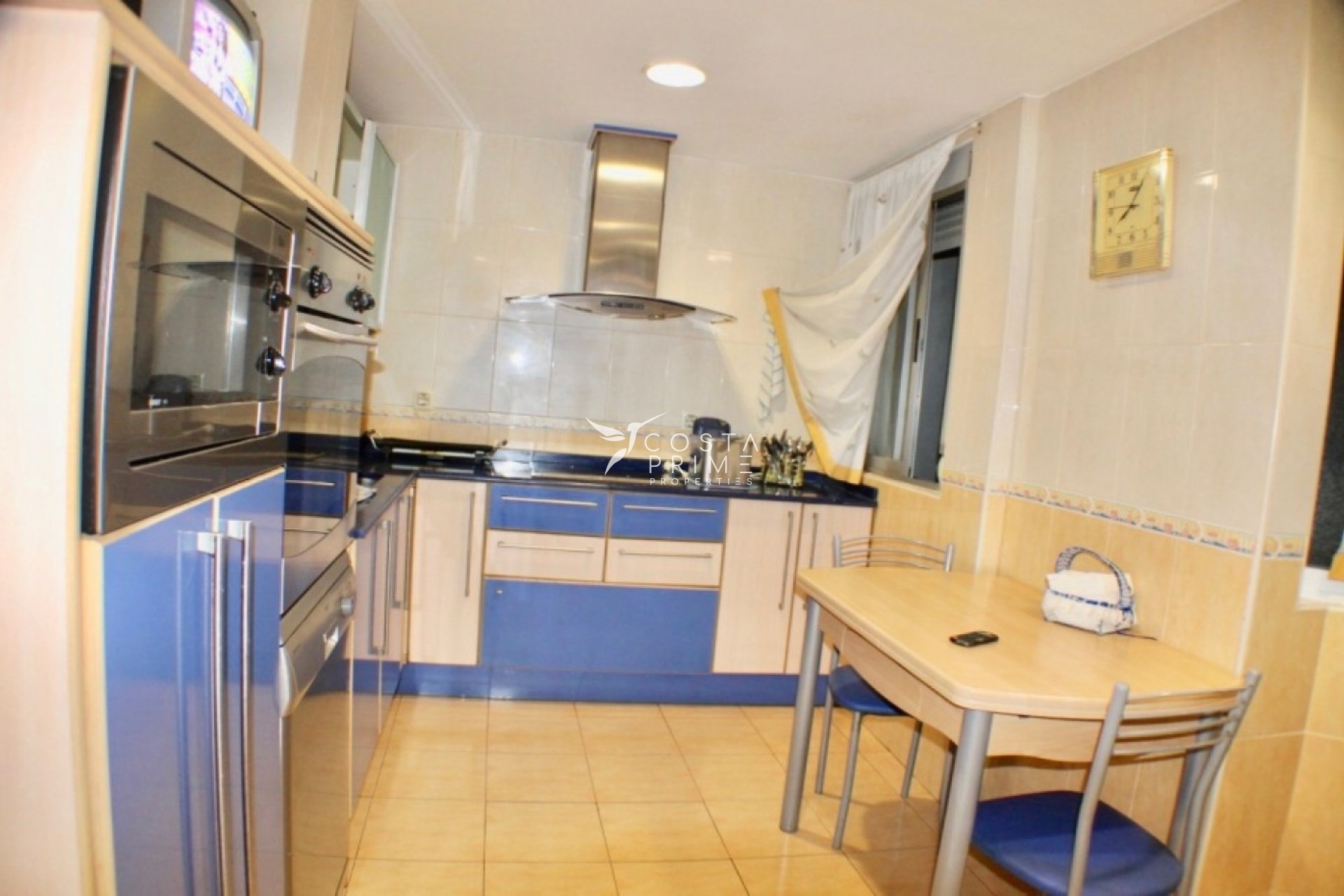 Resale - Apartment / Flat - Benidorm