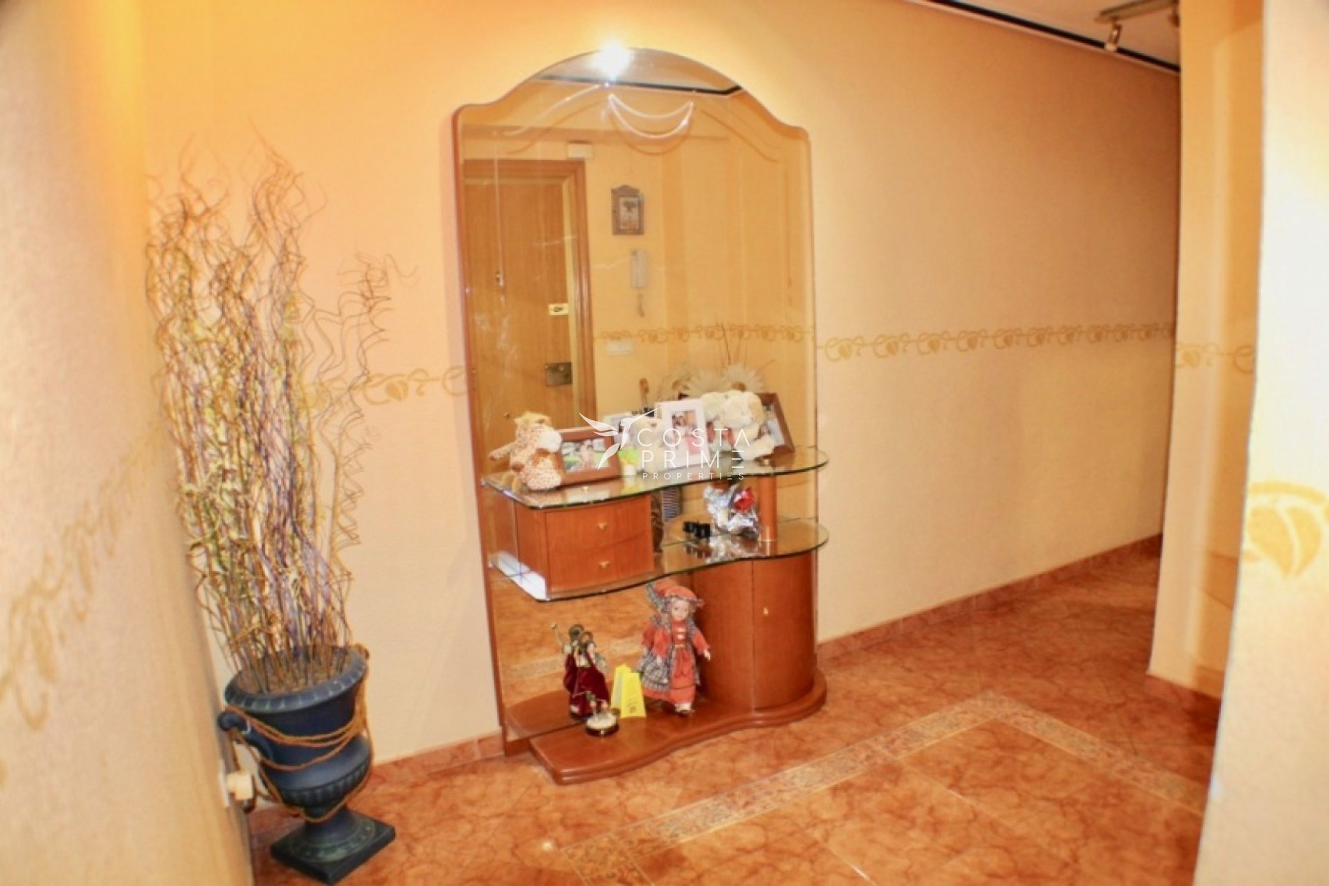 Resale - Apartment / Flat - Benidorm