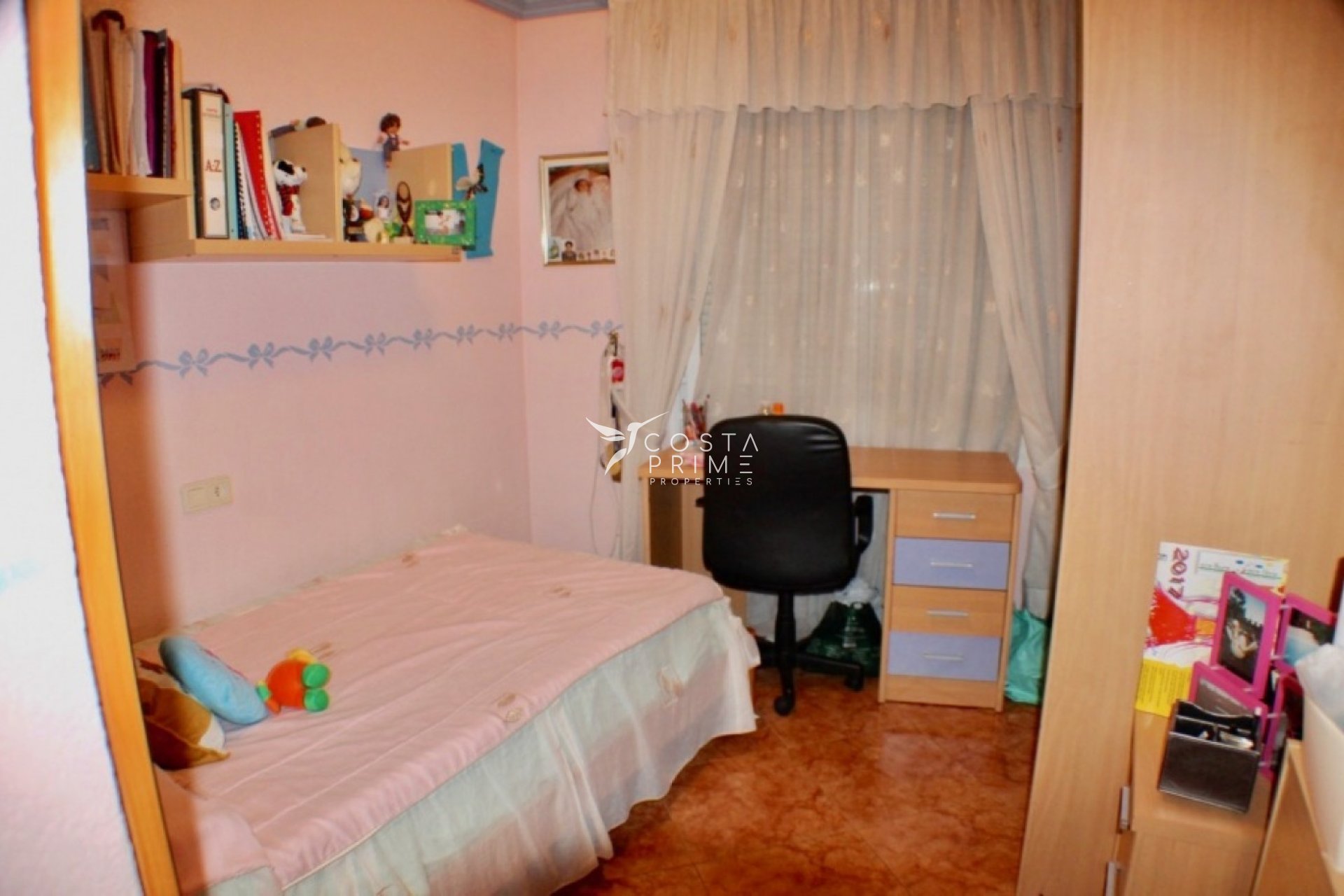 Resale - Apartment / Flat - Benidorm