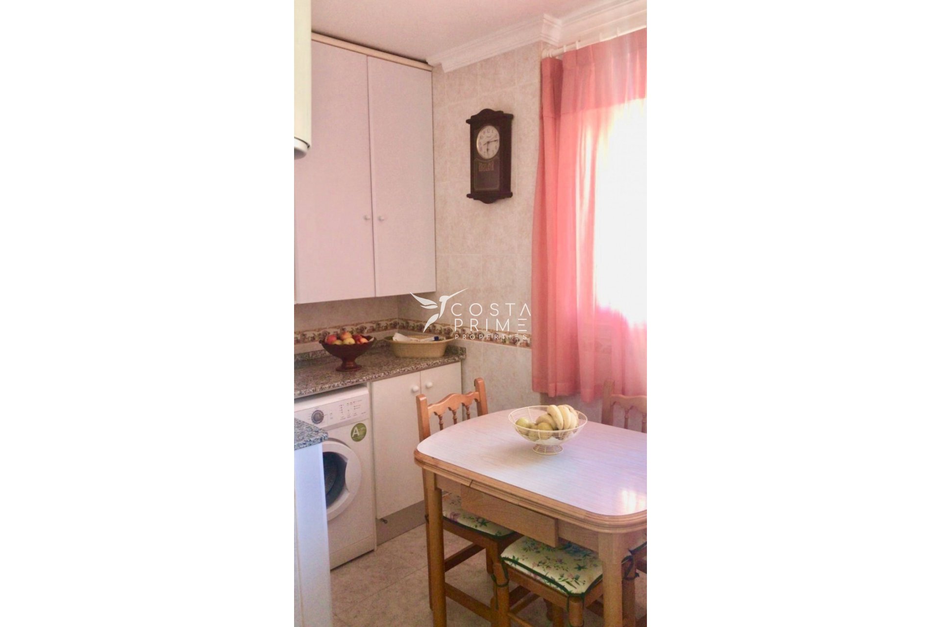 Resale - Apartment / Flat - Benidorm