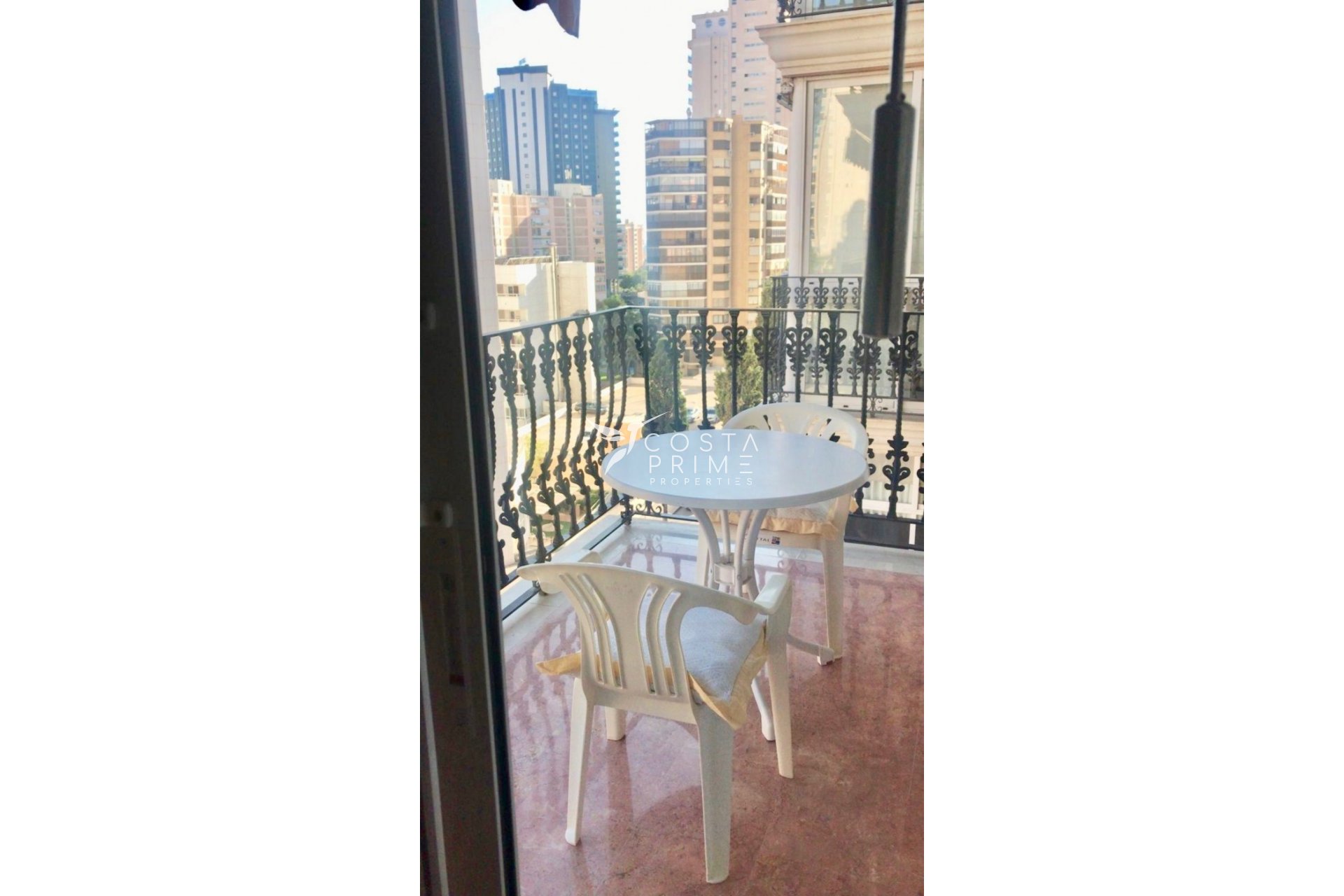 Resale - Apartment / Flat - Benidorm