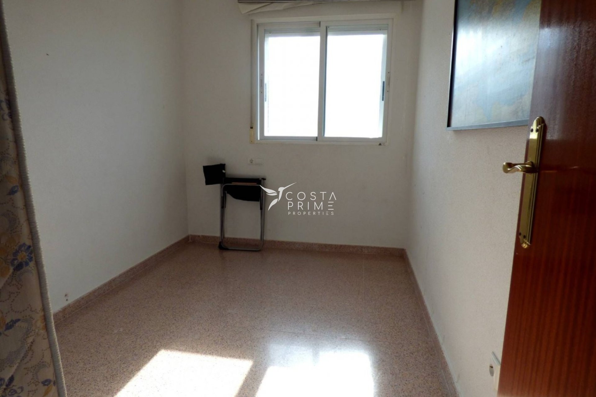 Resale - Apartment / Flat - Benidorm