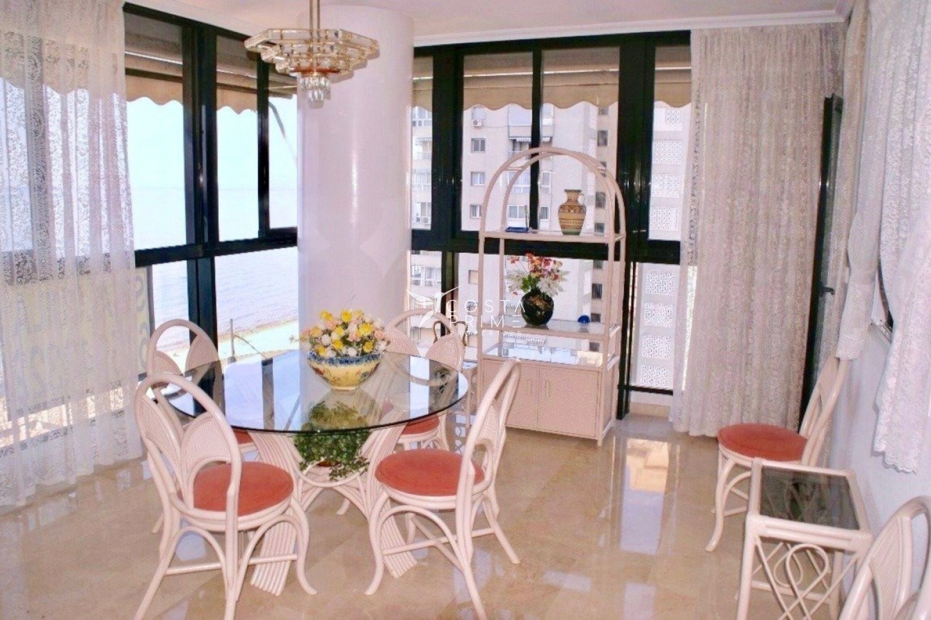 Resale - Apartment / Flat - Benidorm