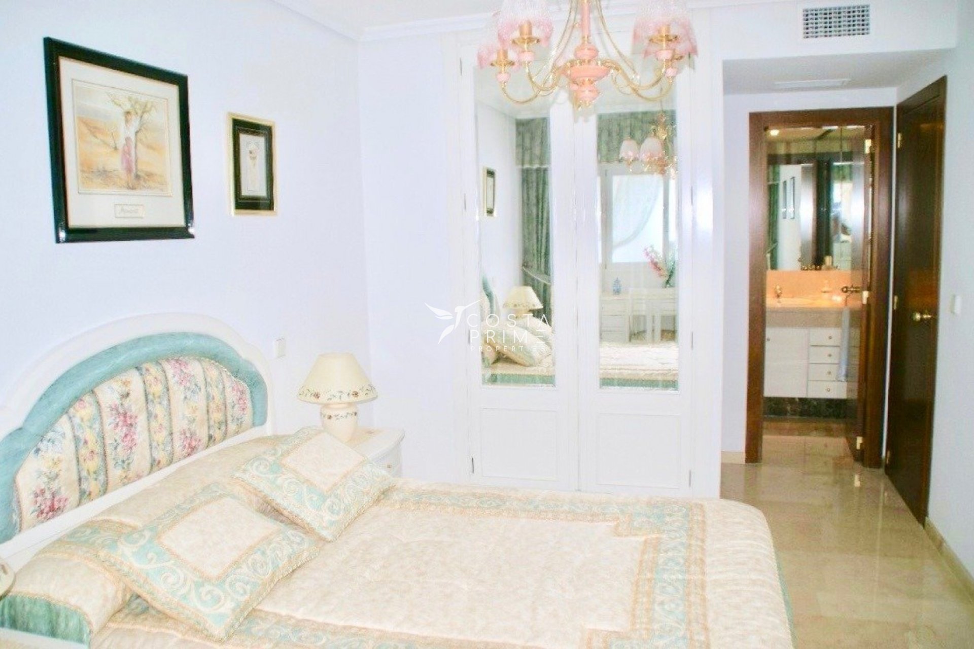 Resale - Apartment / Flat - Benidorm