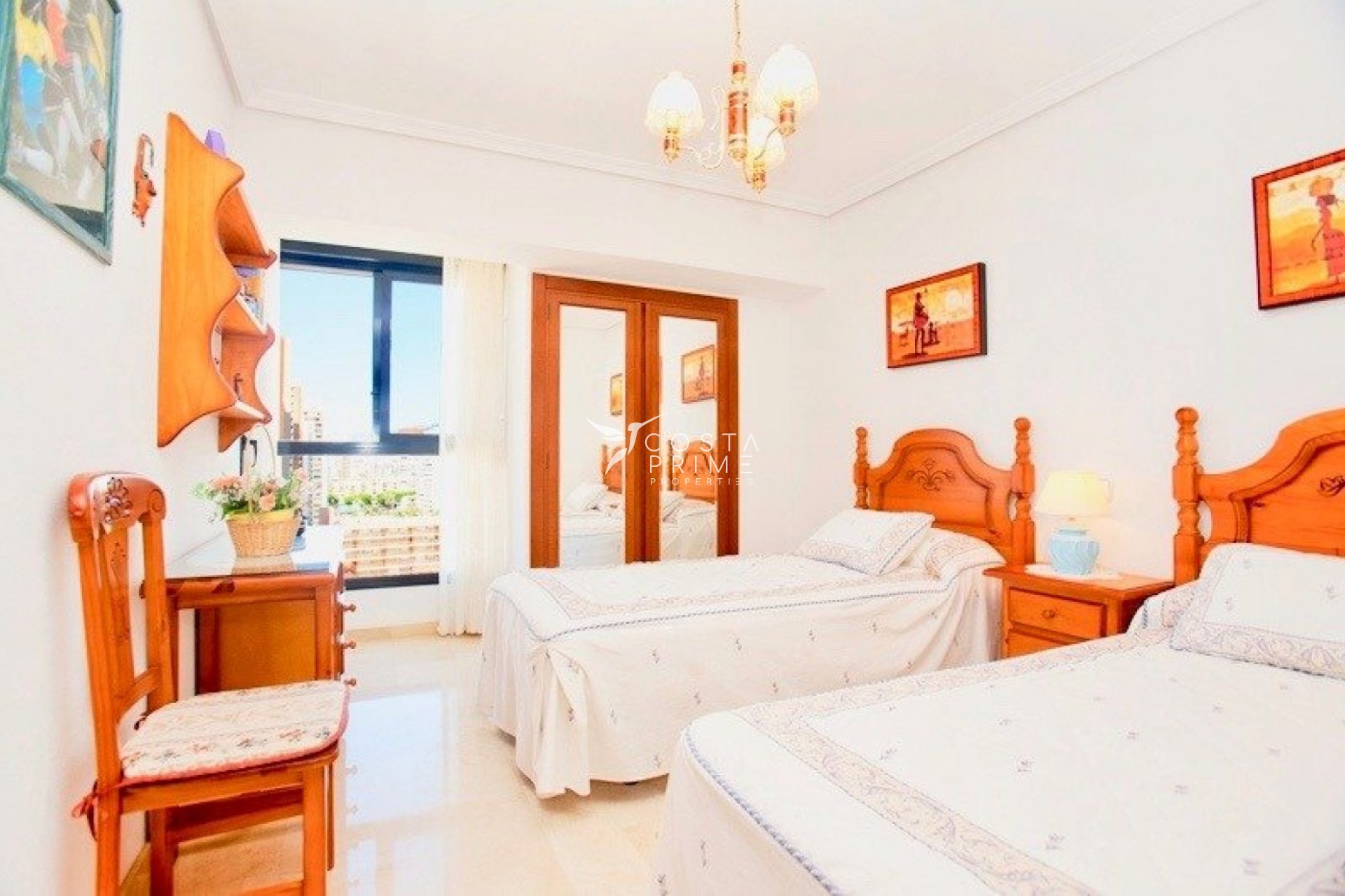 Resale - Apartment / Flat - Benidorm