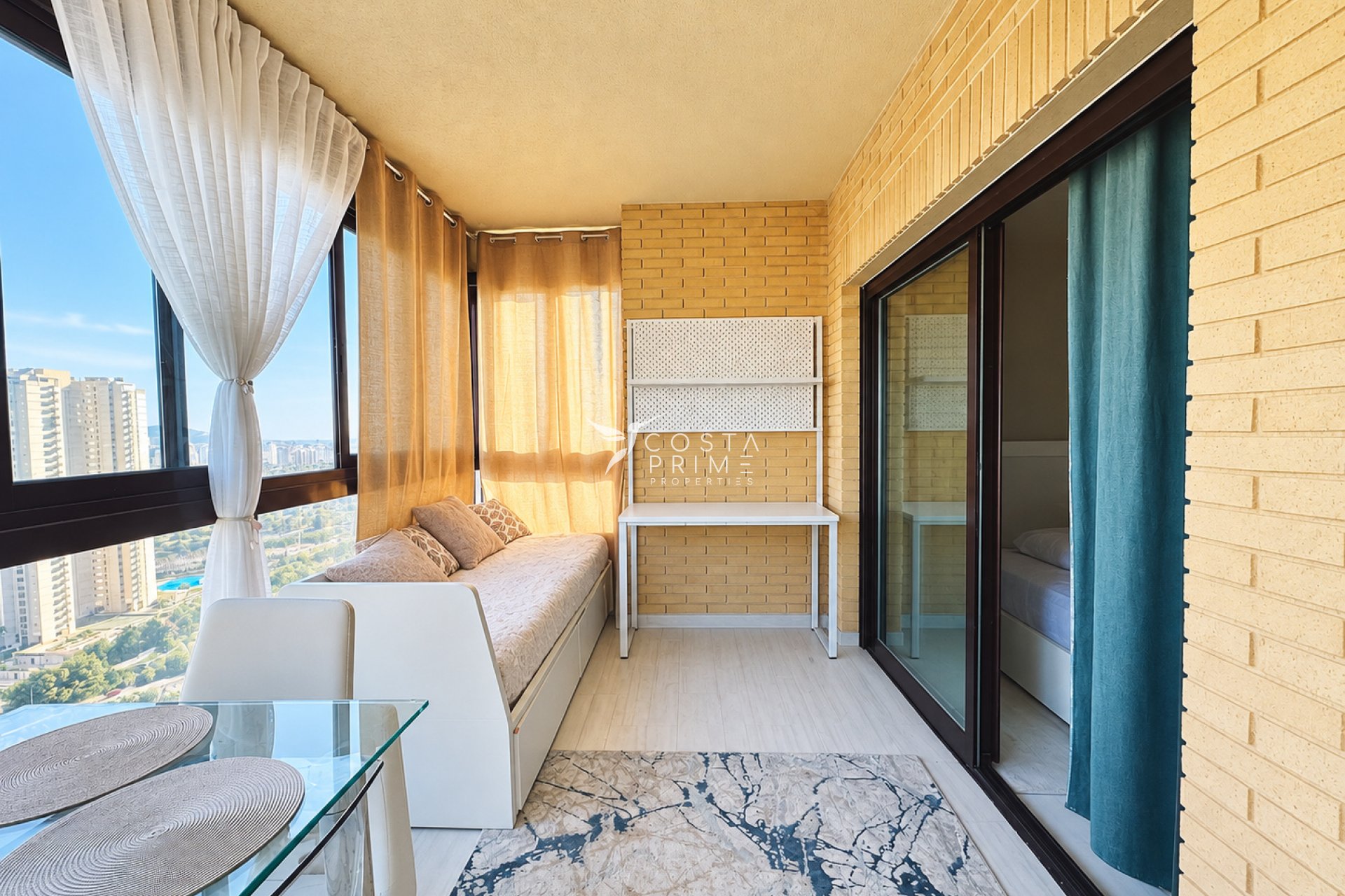 Resale - Apartment / Flat - Benidorm