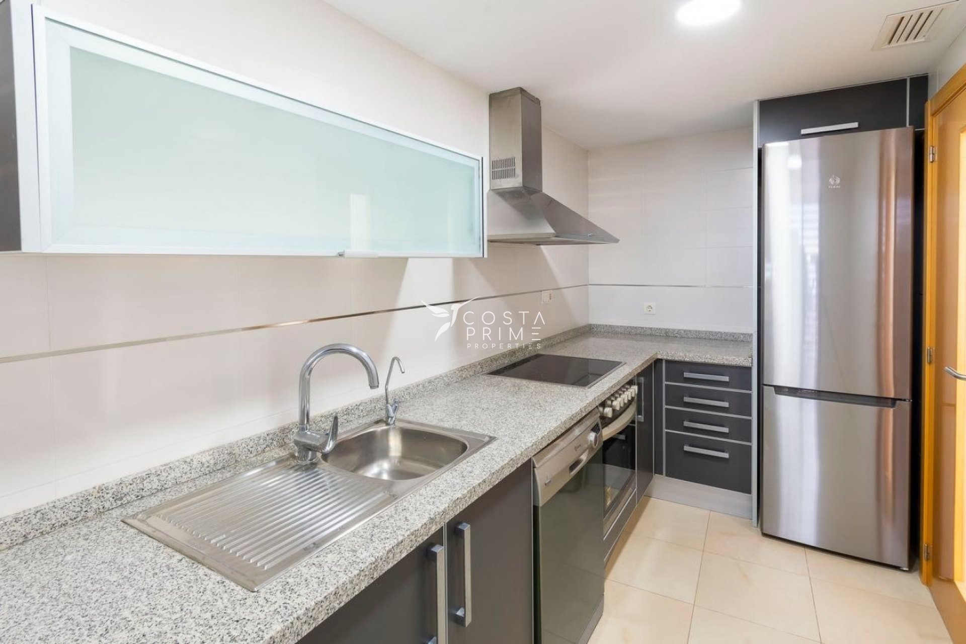 Resale - Apartment / Flat - Benidorm