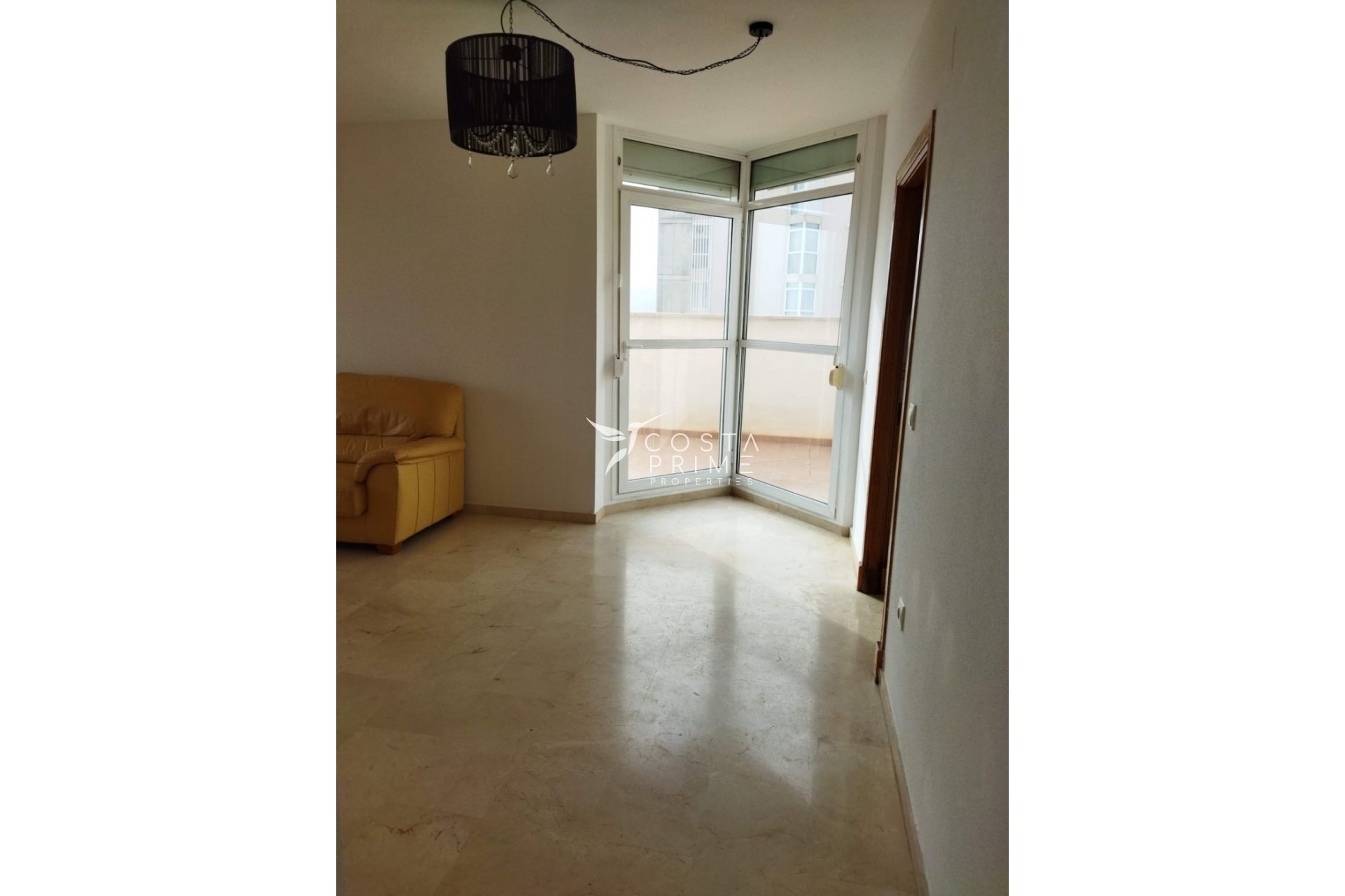 Resale - Apartment / Flat - Benidorm