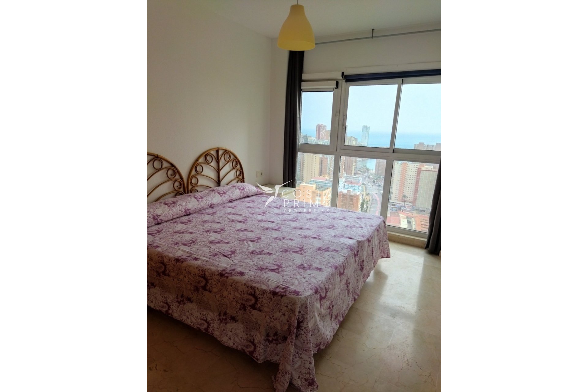 Resale - Apartment / Flat - Benidorm