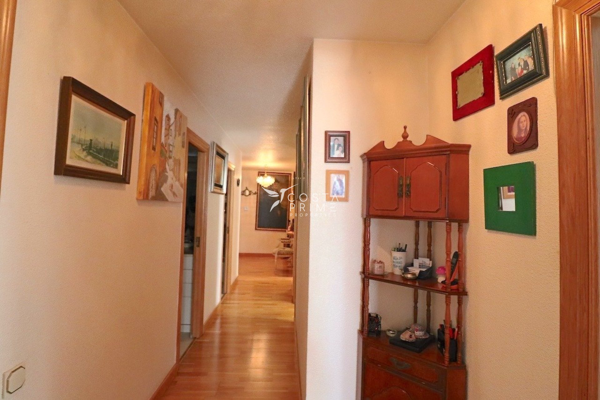 Resale - Apartment / Flat - Benidorm