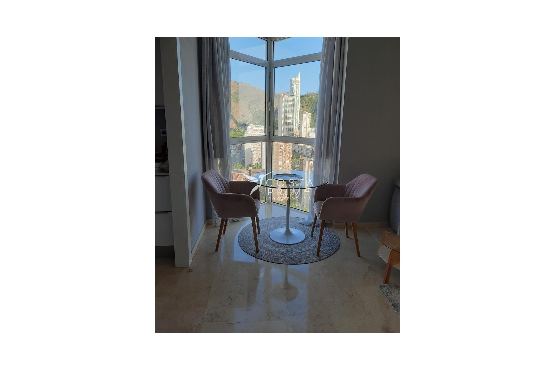 Resale - Apartment / Flat - Benidorm