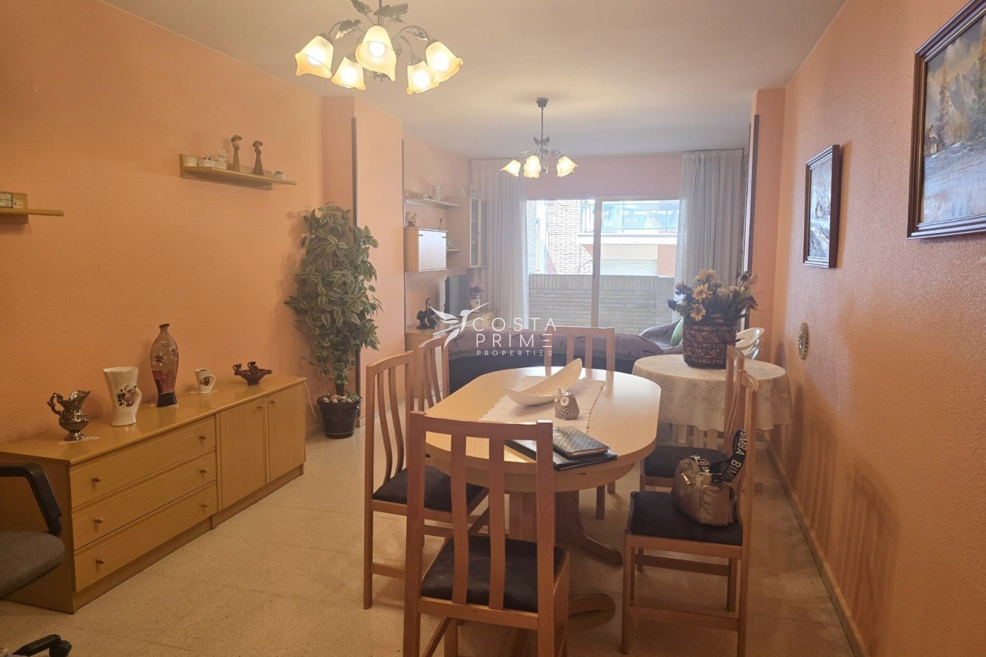 Resale - Apartment / Flat - Benidorm