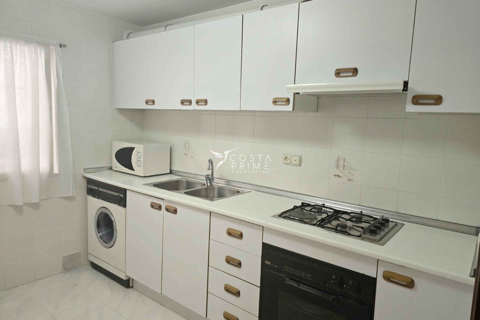 Resale - Apartment / Flat - Benidorm