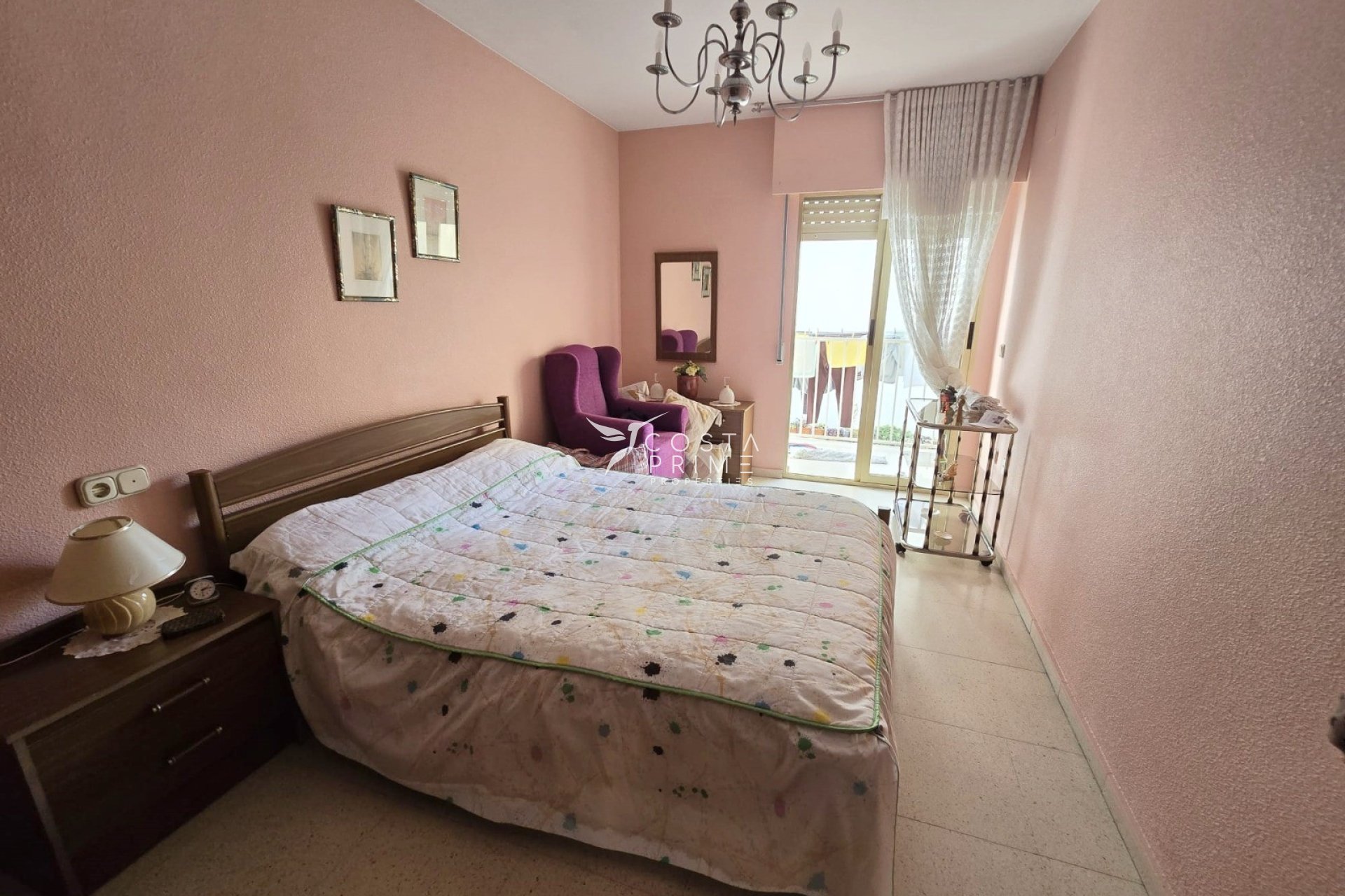 Resale - Apartment / Flat - Benidorm