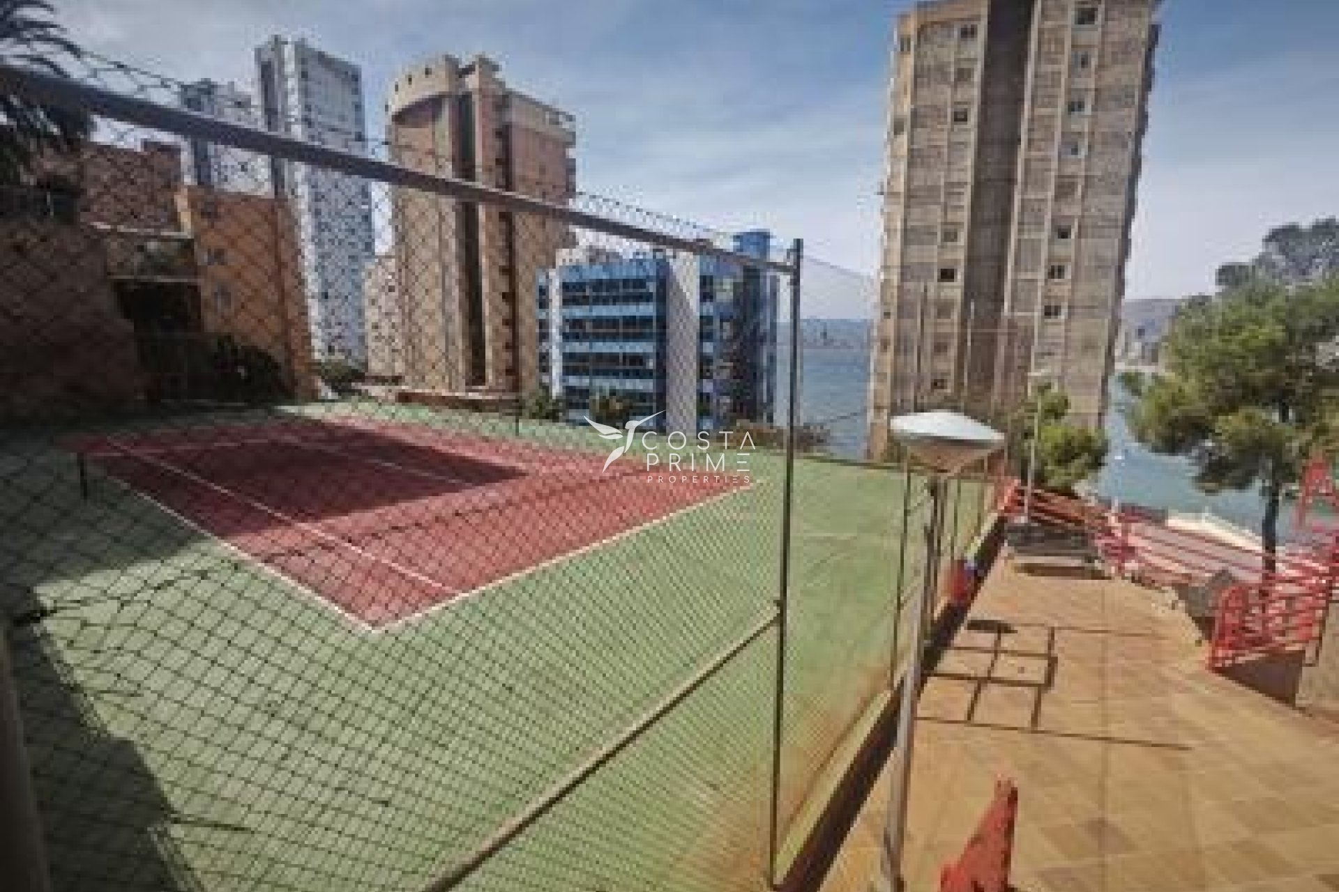 Resale - Apartment / Flat - Benidorm