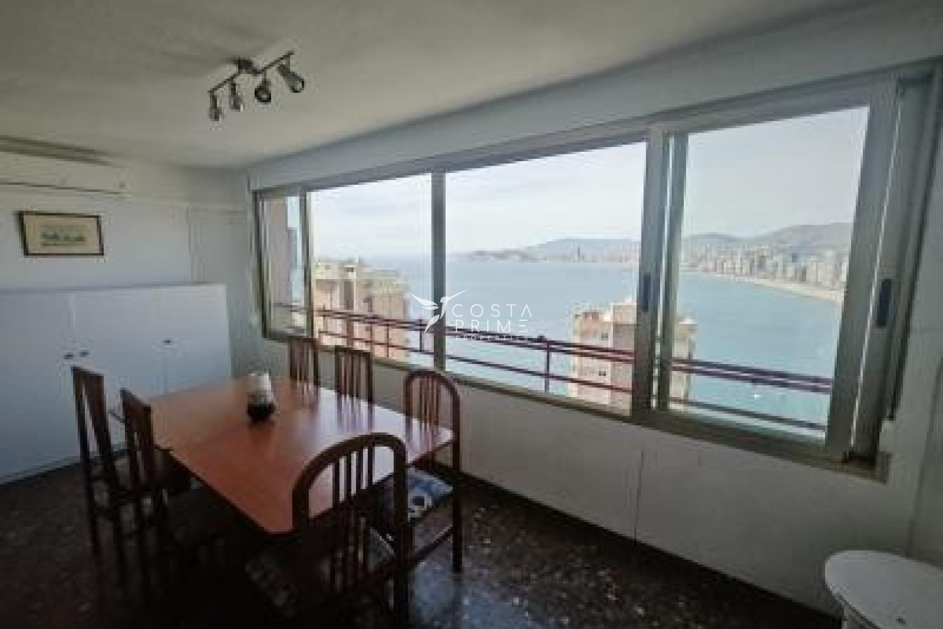 Resale - Apartment / Flat - Benidorm