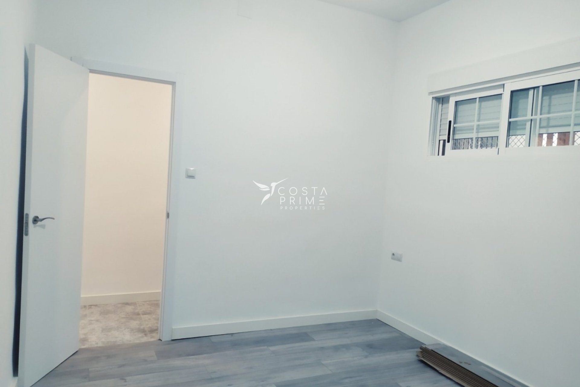 Resale - Apartment / Flat - Benidorm