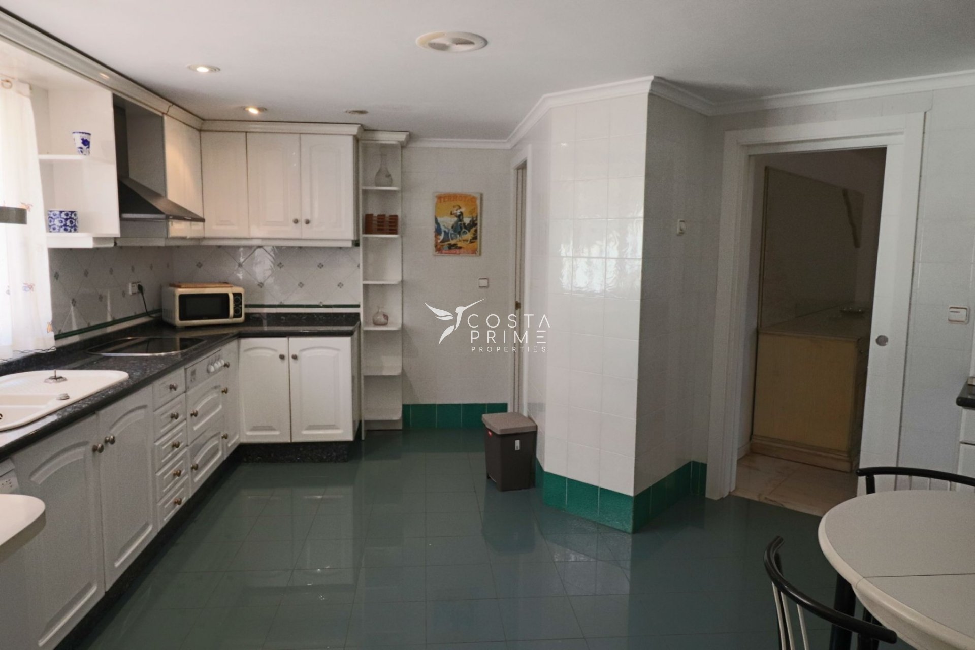 Resale - Apartment / Flat - Benidorm