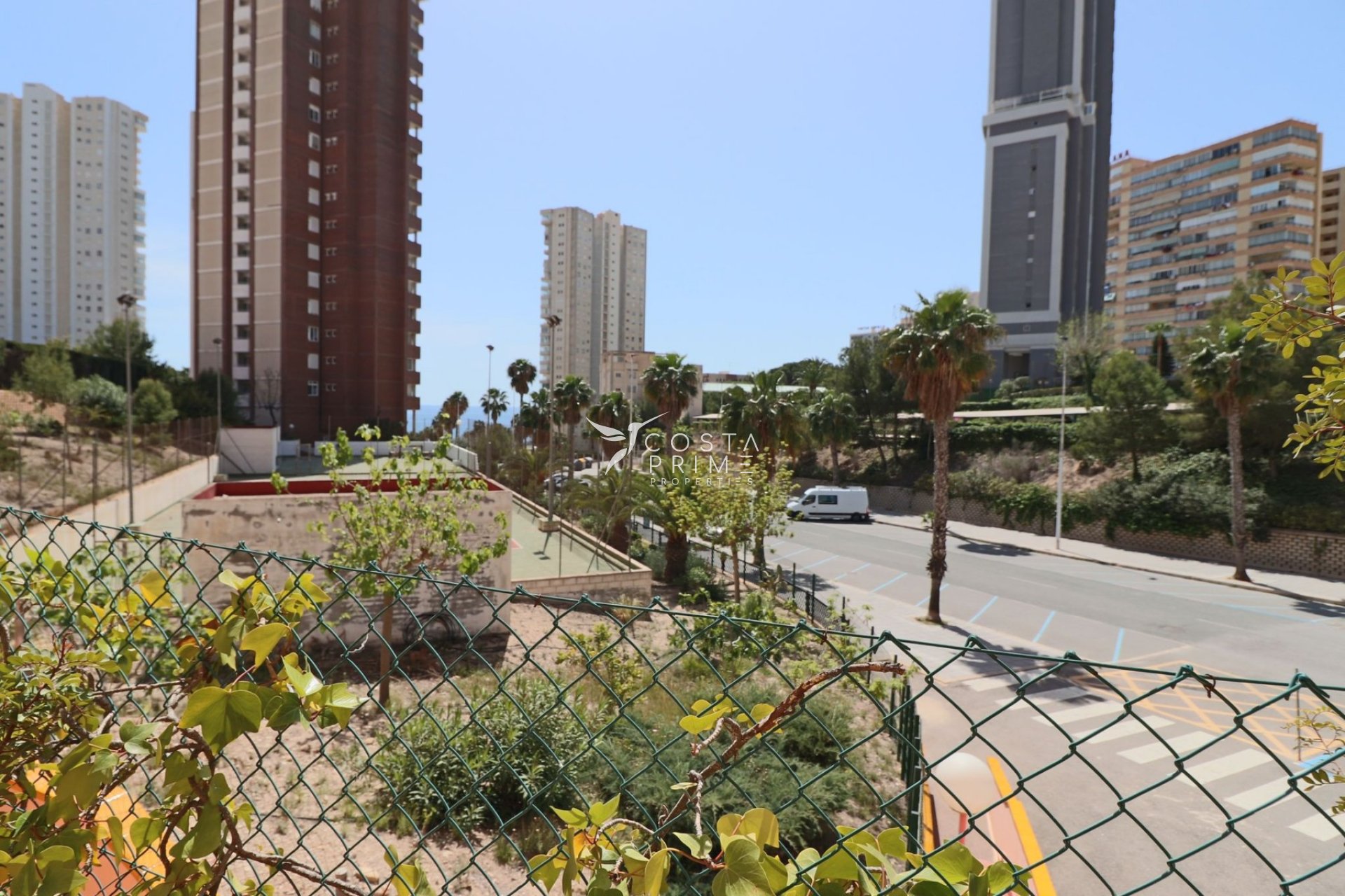 Resale - Apartment / Flat - Benidorm