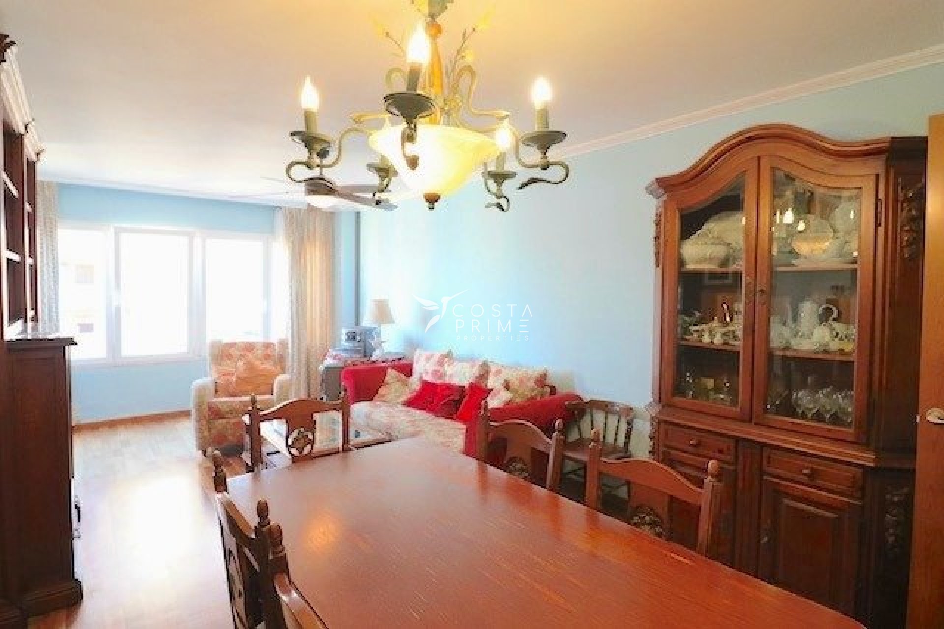 Resale - Apartment / Flat - Benidorm