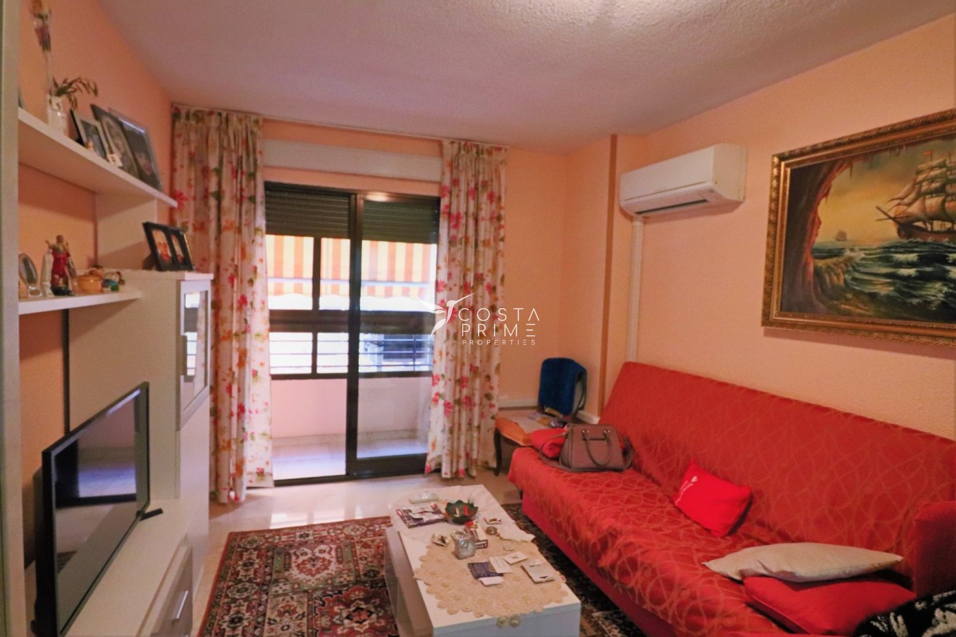 Resale - Apartment / Flat - Benidorm