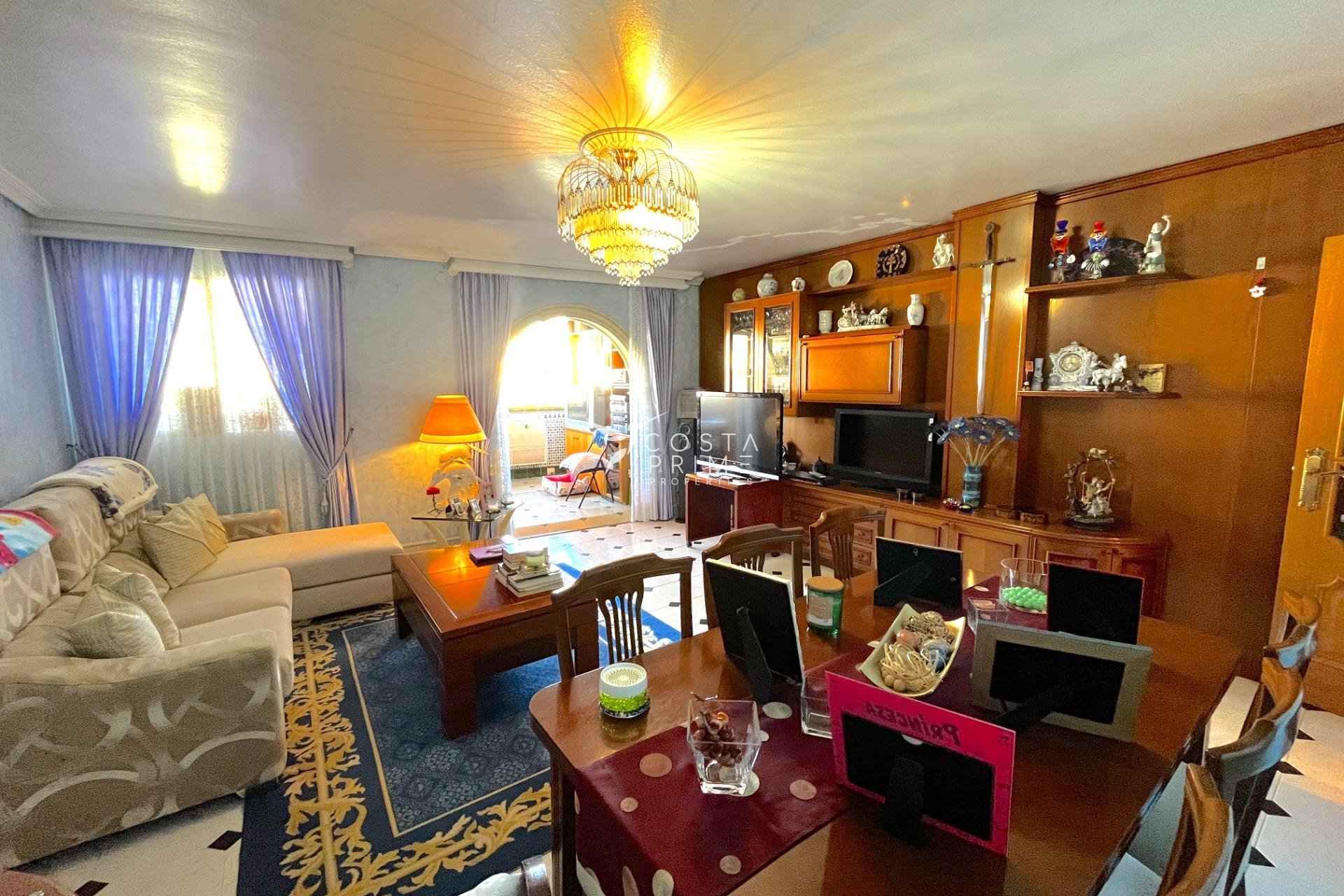 Resale - Apartment / Flat - Benidorm