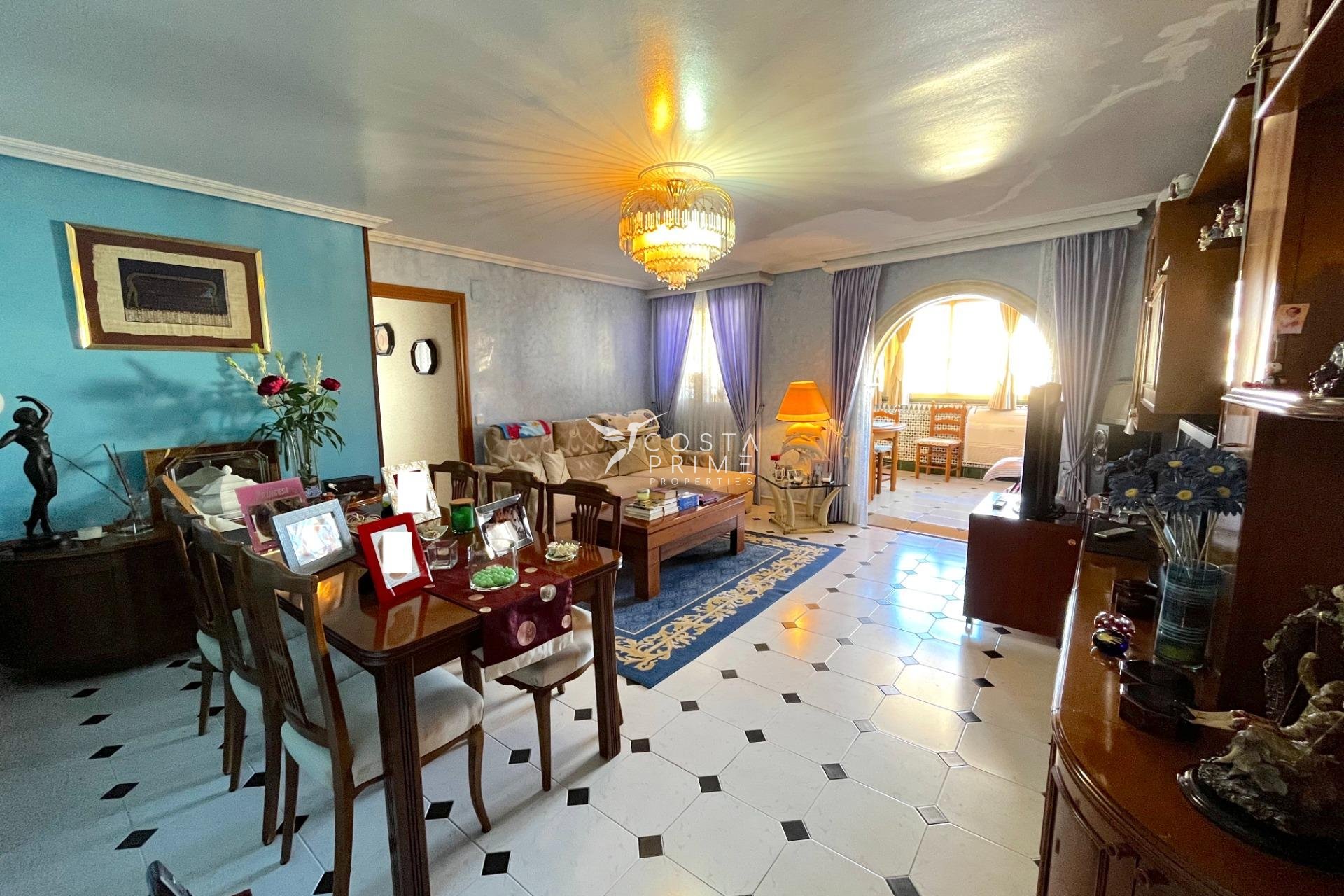 Resale - Apartment / Flat - Benidorm