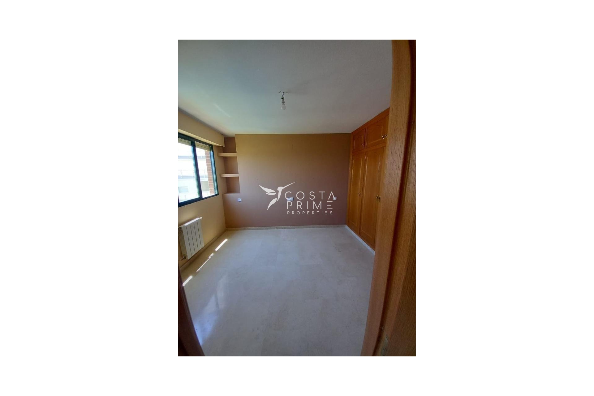 Resale - Apartment / Flat - Benidorm