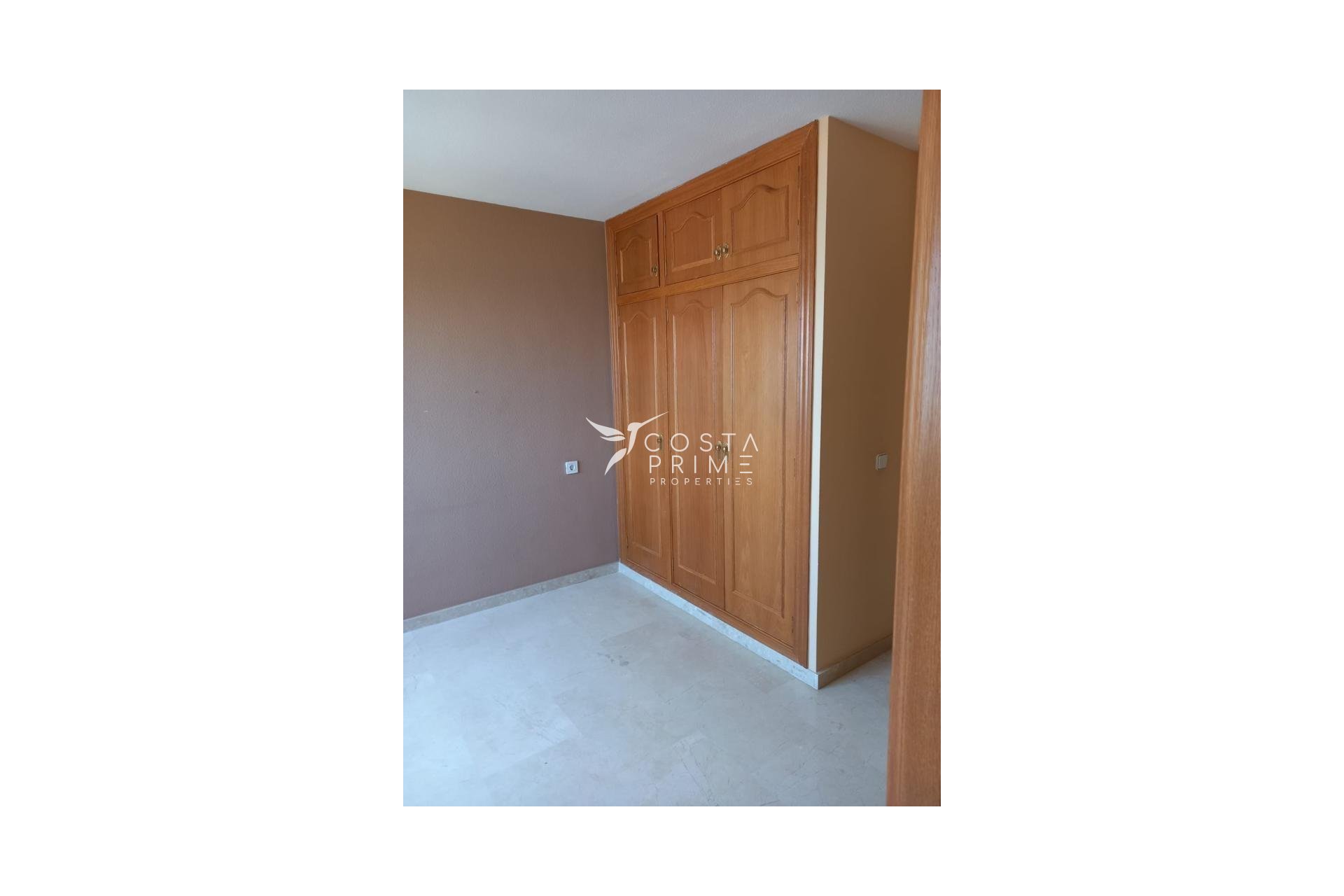 Resale - Apartment / Flat - Benidorm