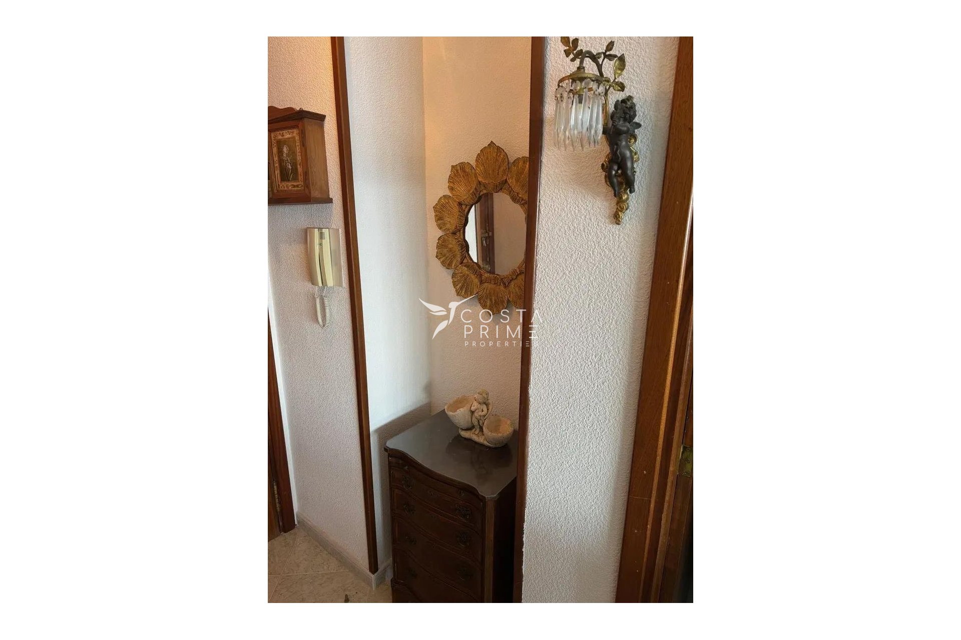 Resale - Apartment / Flat - Benidorm