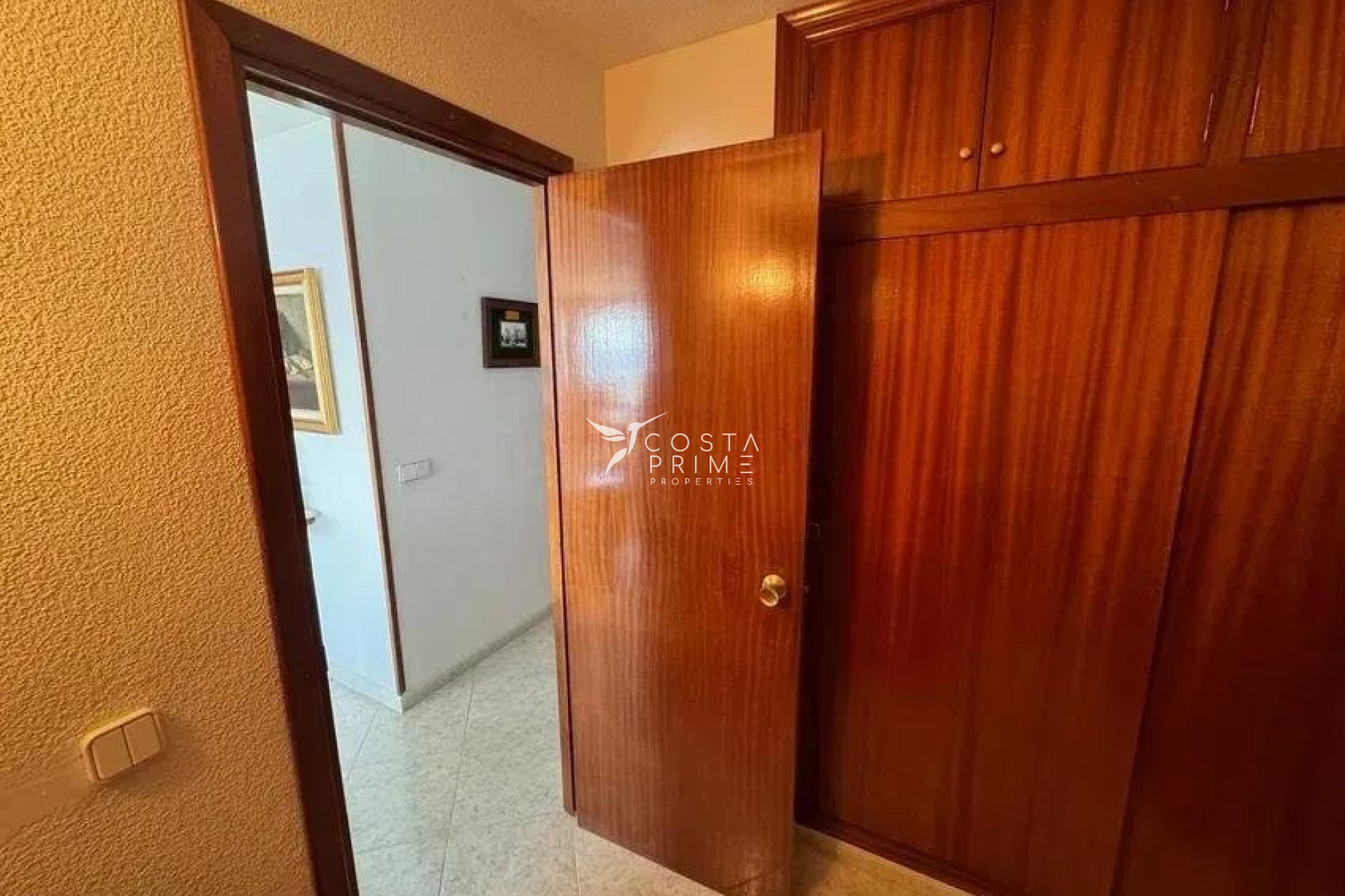 Resale - Apartment / Flat - Benidorm