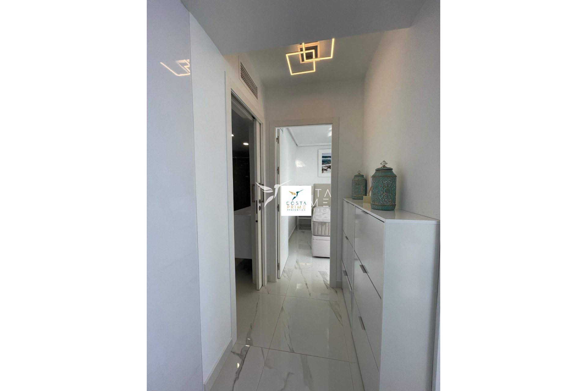 Resale - Apartment / Flat - Benidorm