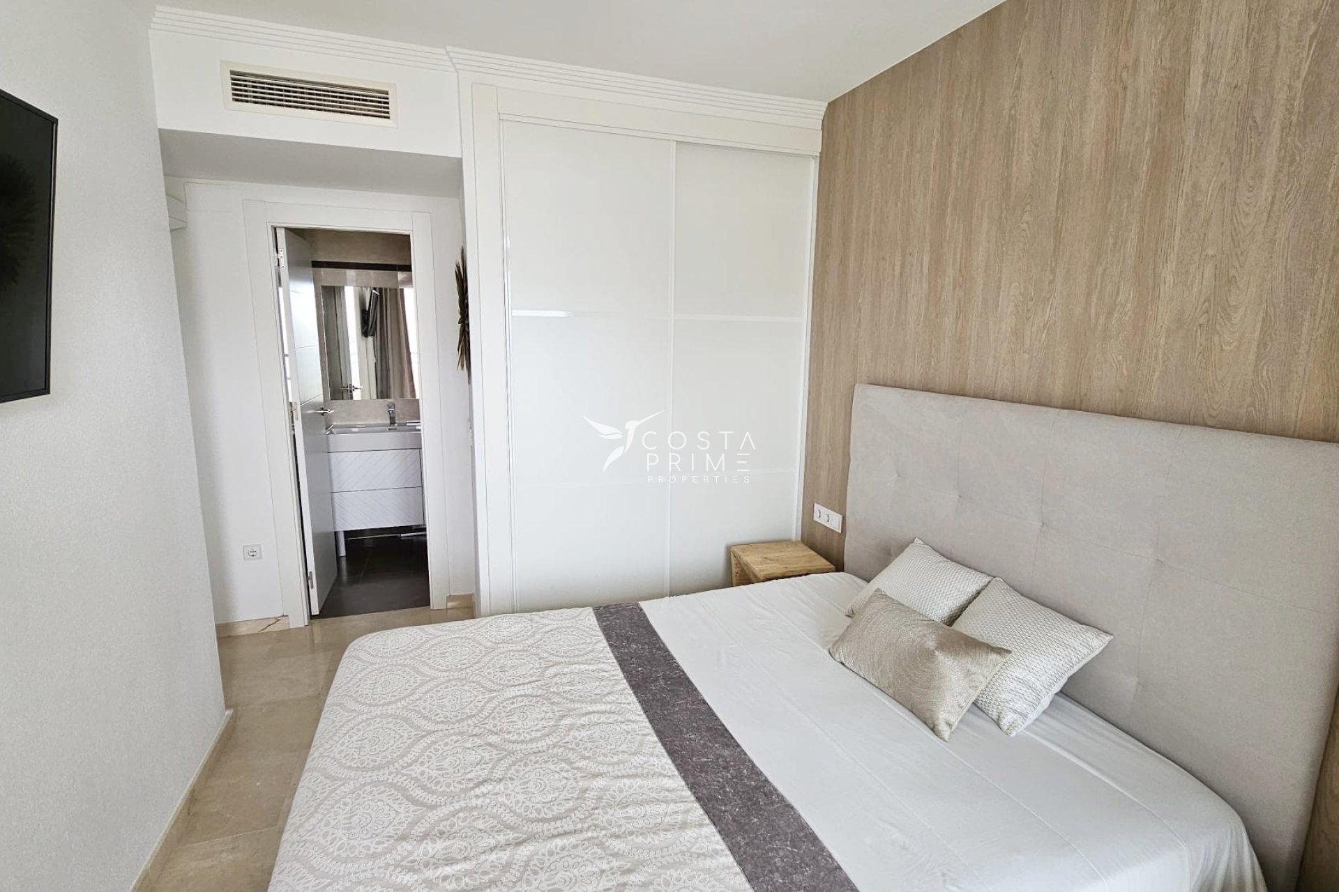 Resale - Apartment / Flat - Benidorm