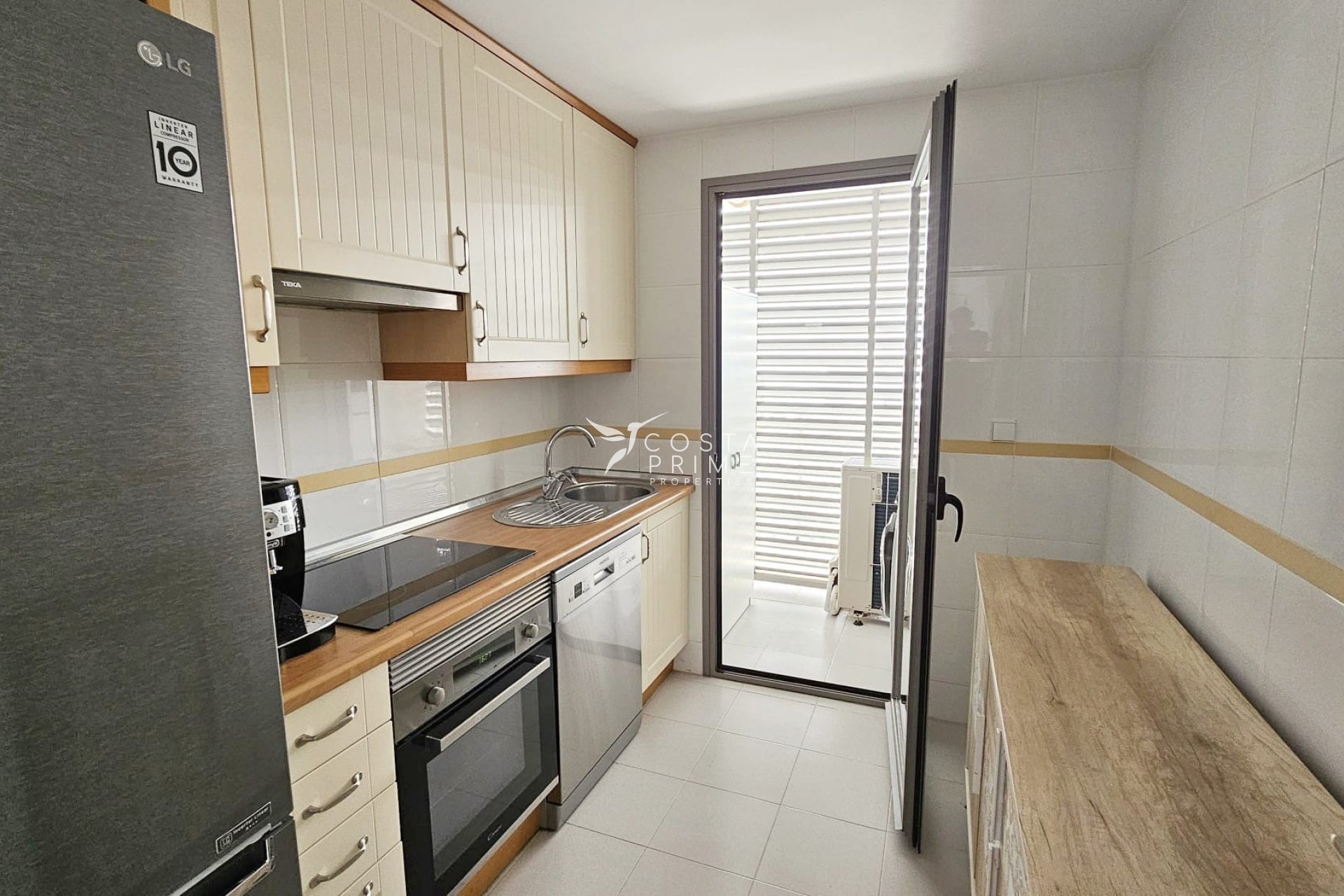 Resale - Apartment / Flat - Benidorm