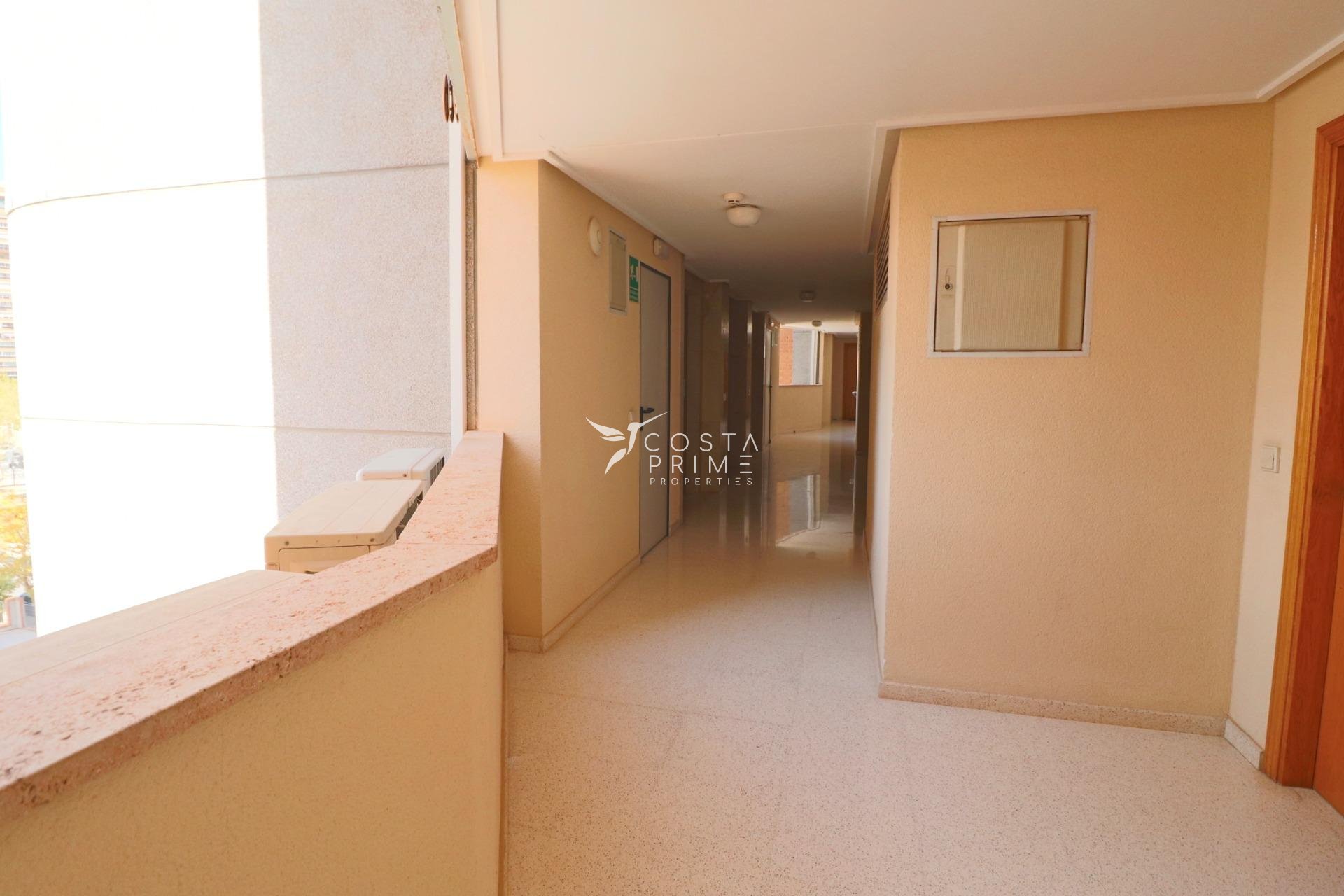 Resale - Apartment / Flat - Benidorm