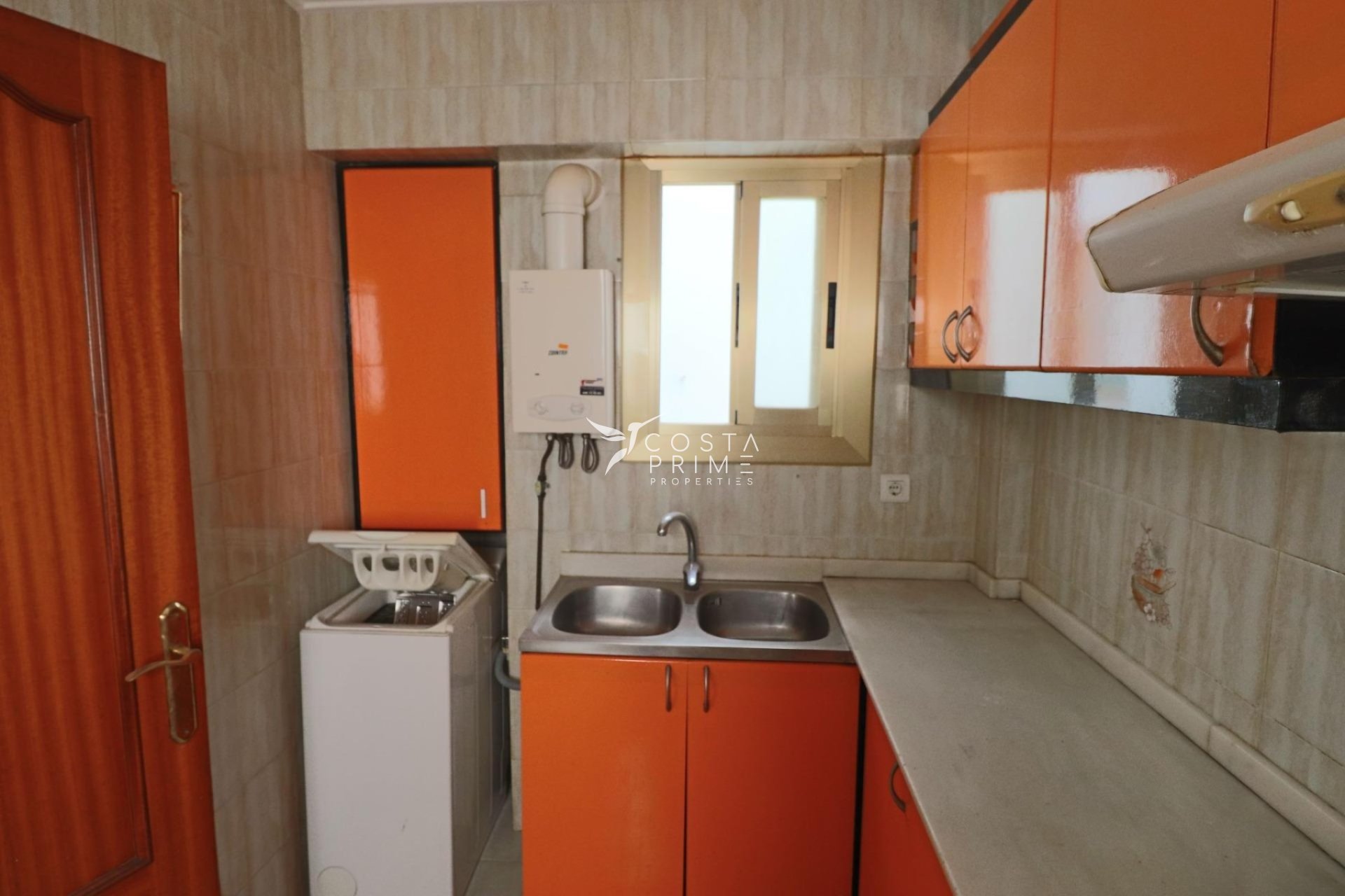 Resale - Apartment / Flat - Benidorm