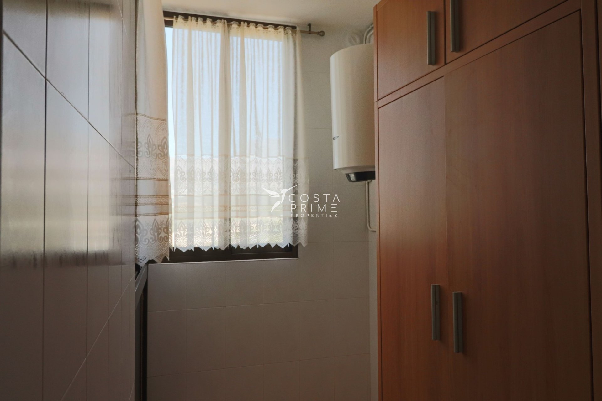 Resale - Apartment / Flat - Benidorm