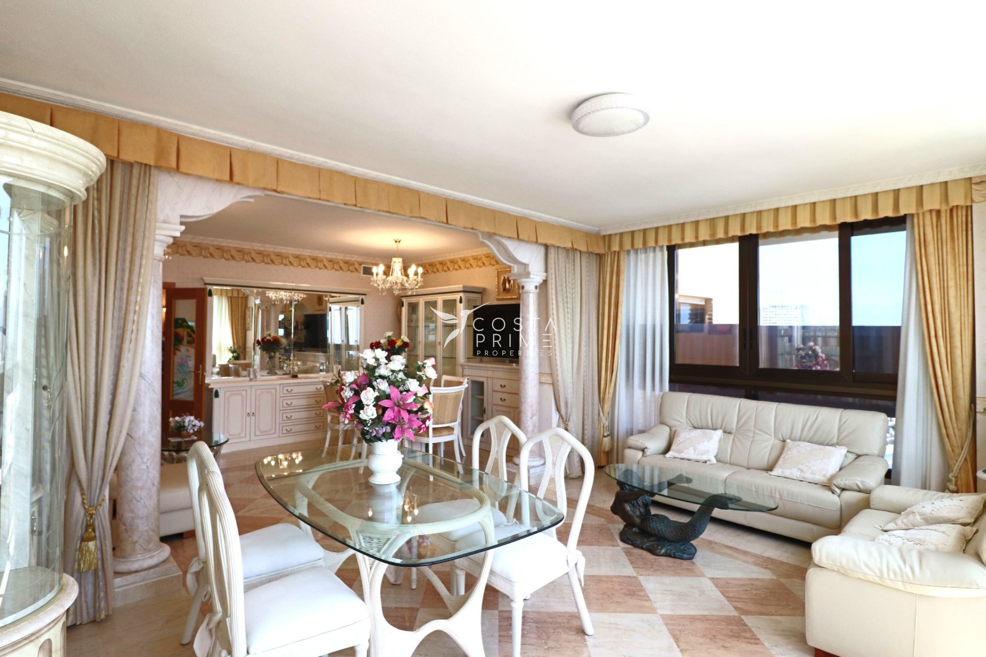 Resale - Apartment / Flat - Benidorm