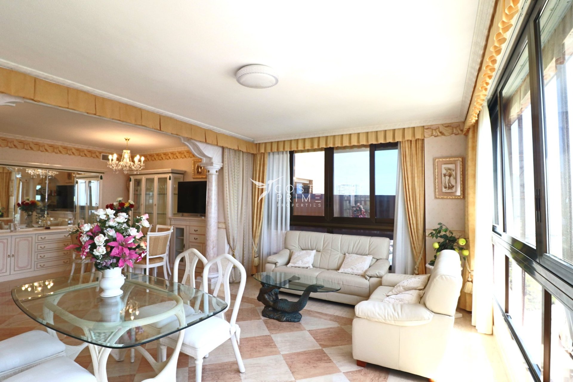 Resale - Apartment / Flat - Benidorm