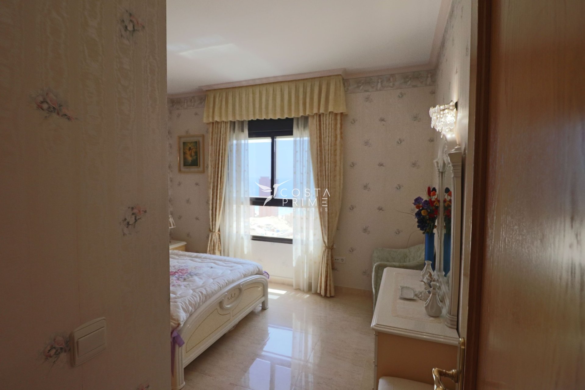 Resale - Apartment / Flat - Benidorm