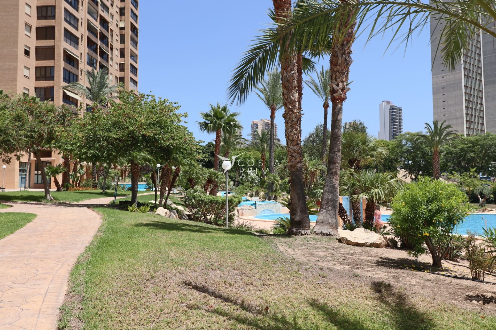 Resale - Apartment / Flat - Benidorm