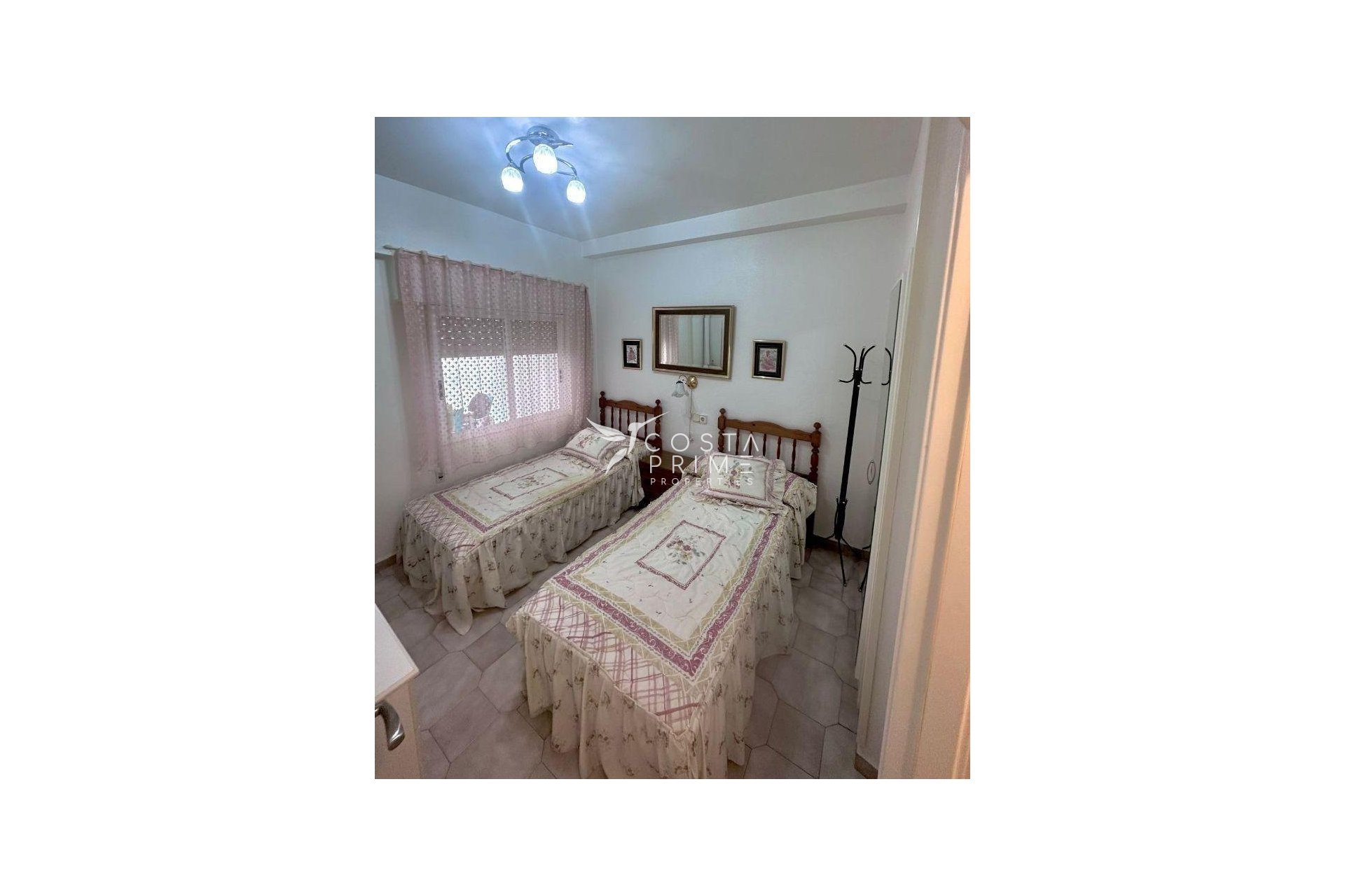 Resale - Apartment / Flat - Benidorm